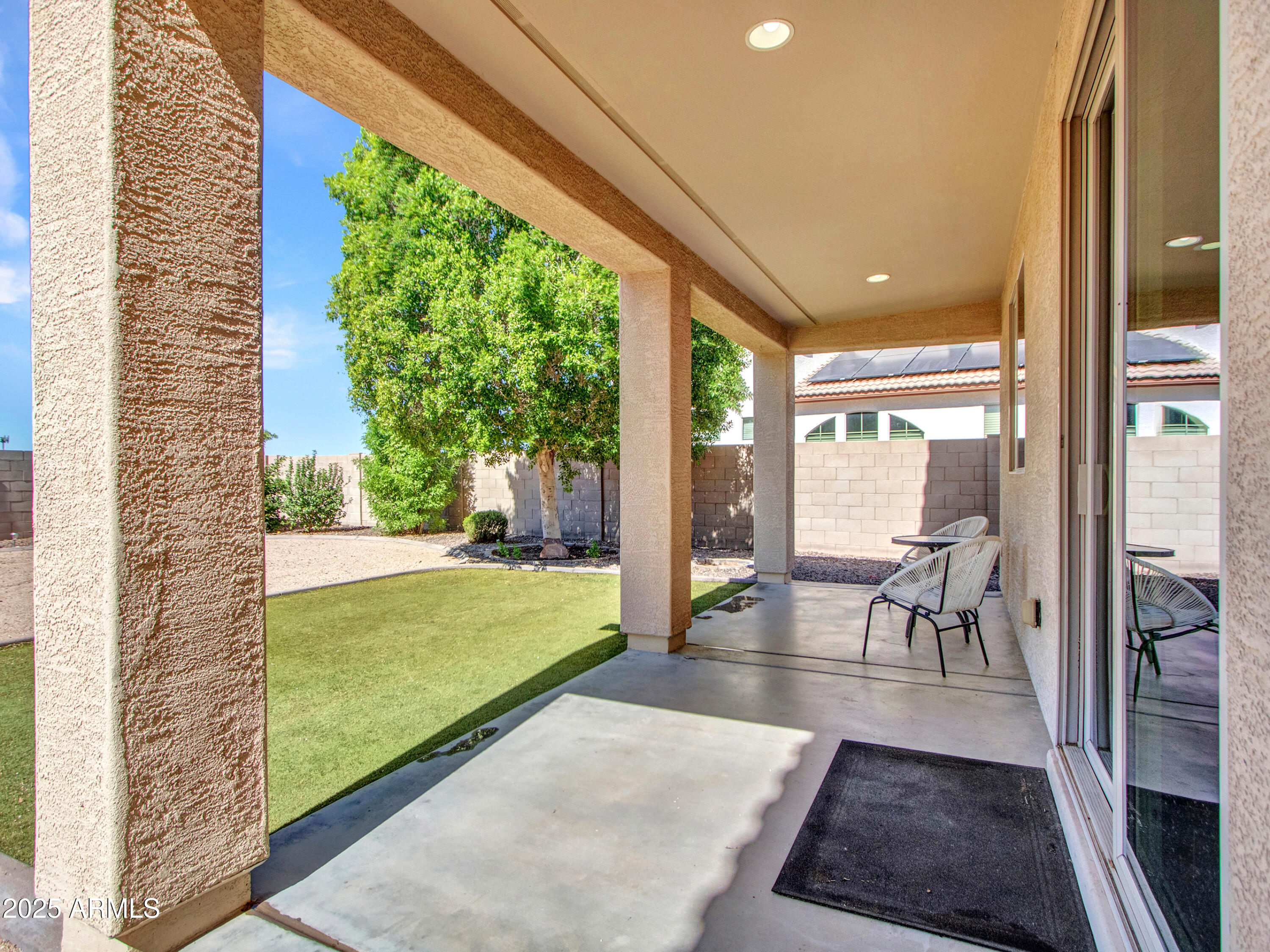 22630 N CANDLELIGHT Court