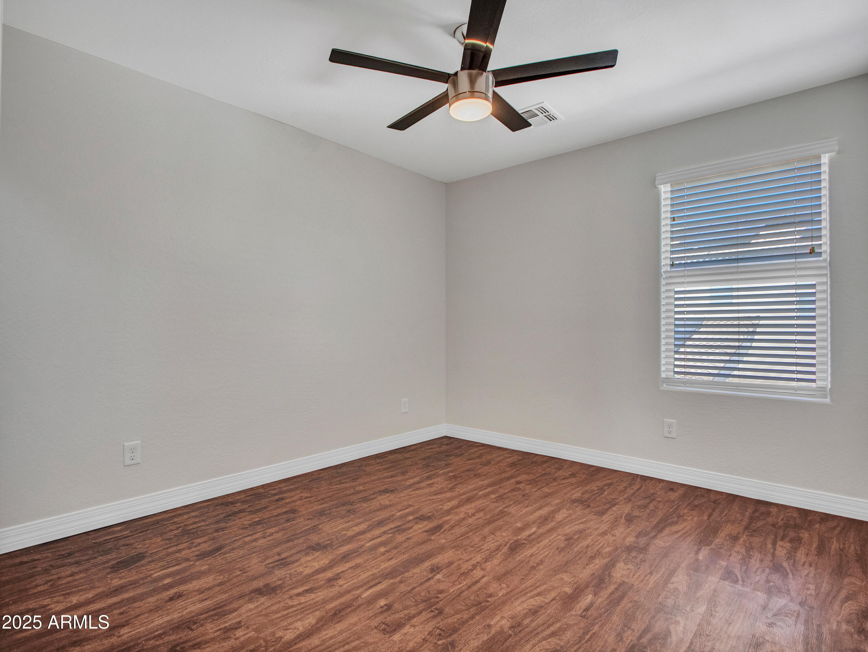 22630 N CANDLELIGHT Court