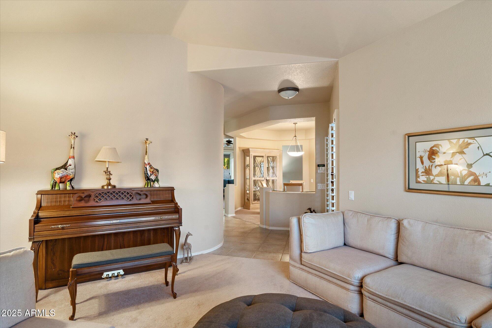 729 W Sandra Terrace