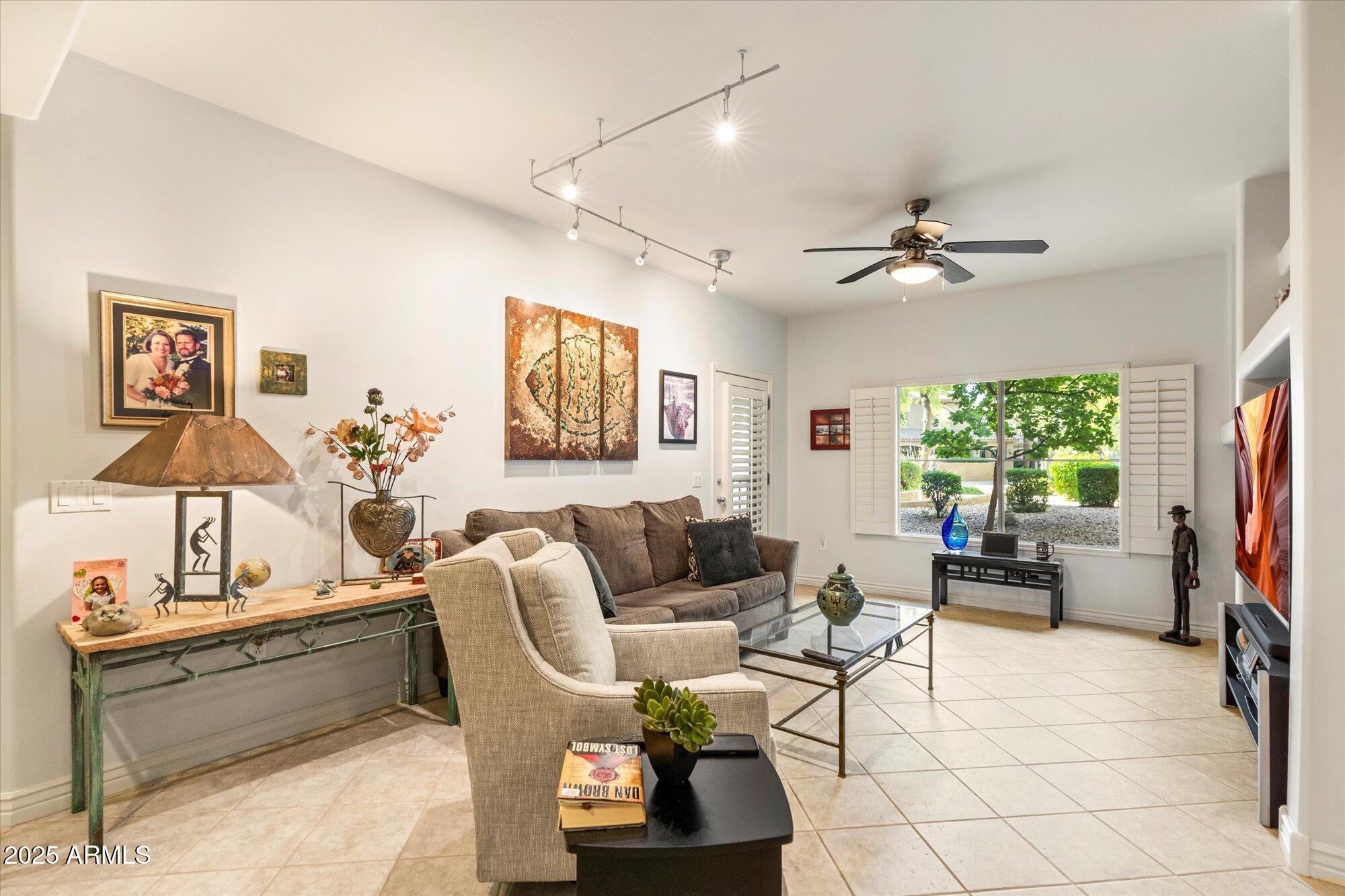 5350 E DEER VALLEY Drive, 1238