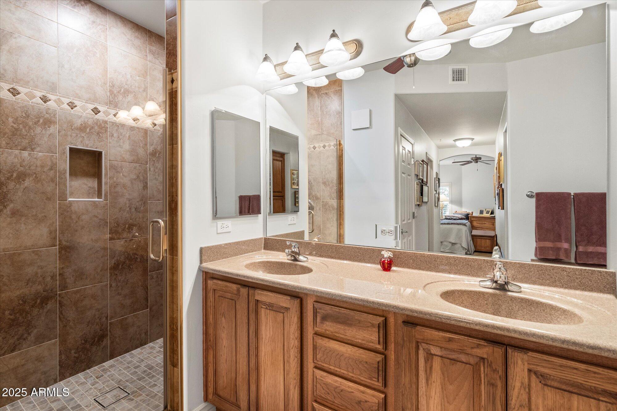 5350 E DEER VALLEY Drive, 1238