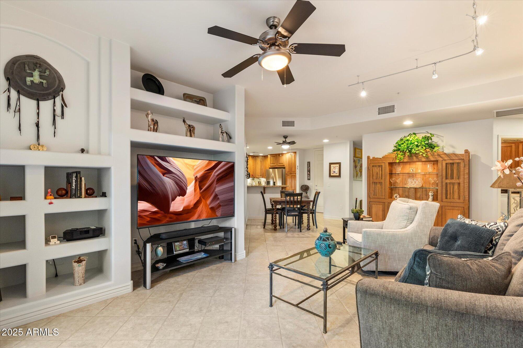 5350 E DEER VALLEY Drive, 1238