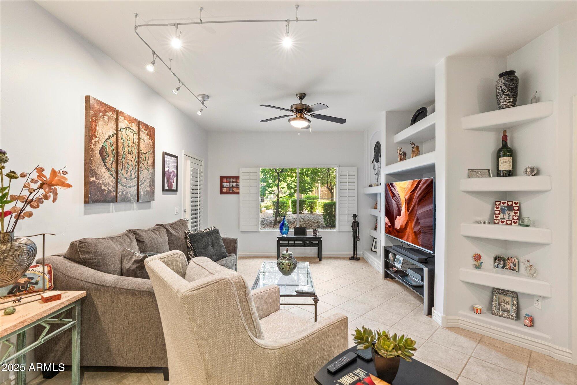 5350 E DEER VALLEY Drive, 1238