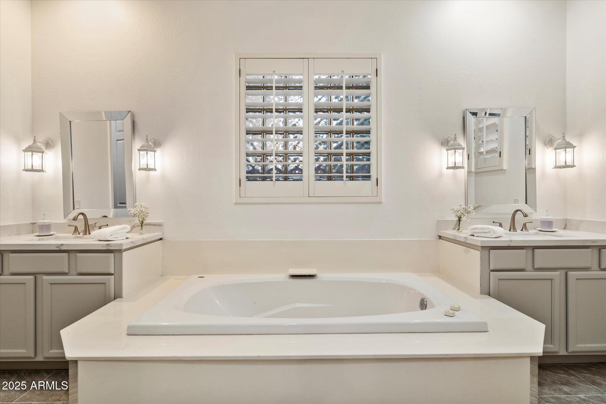 3969 E Navigator Lane