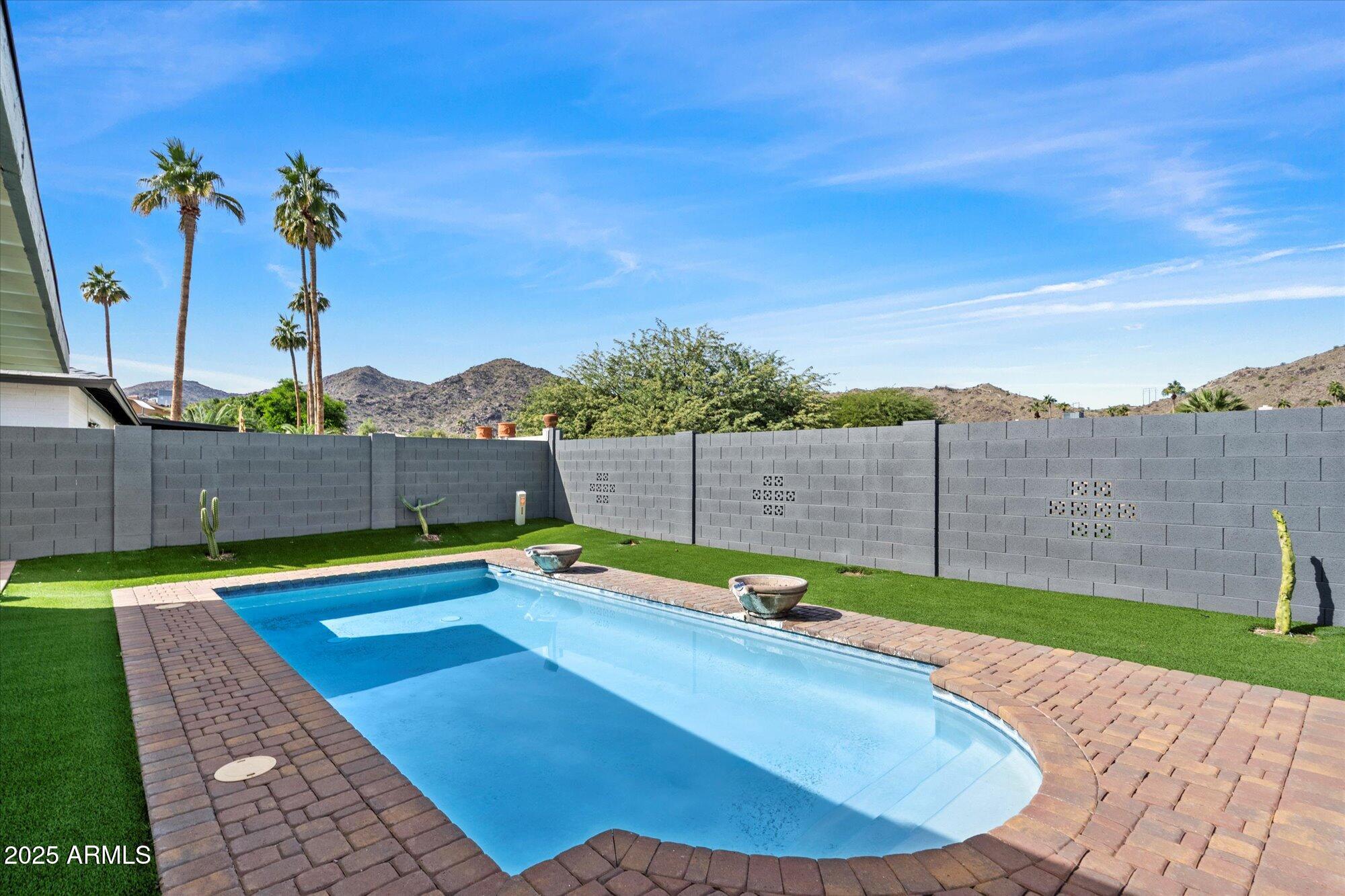 4216 E SAN GABRIEL Avenue