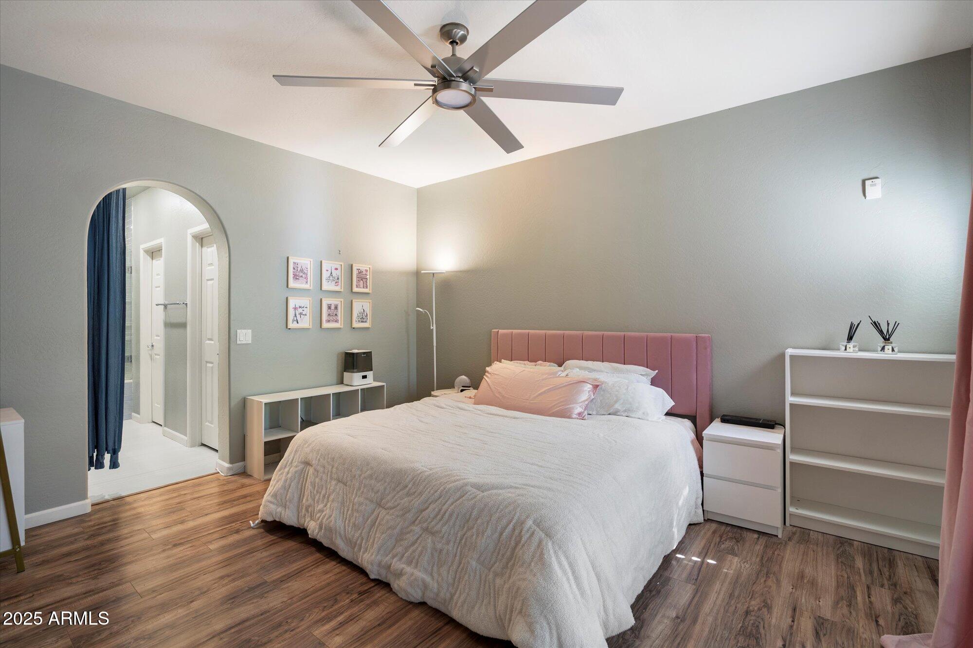 3935 E ROUGH RIDER Road, 1164