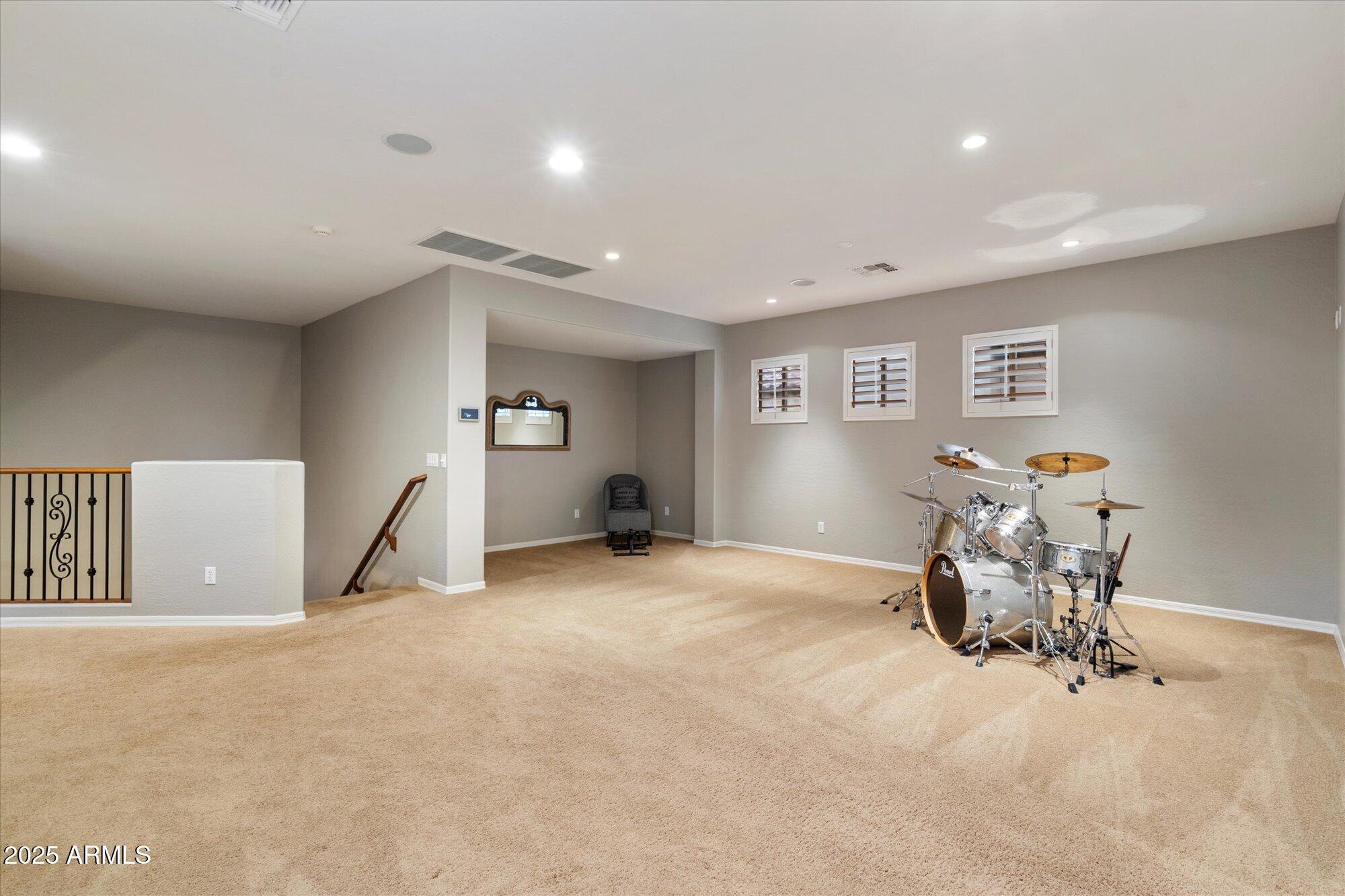 3973 E Hummingbird Lane