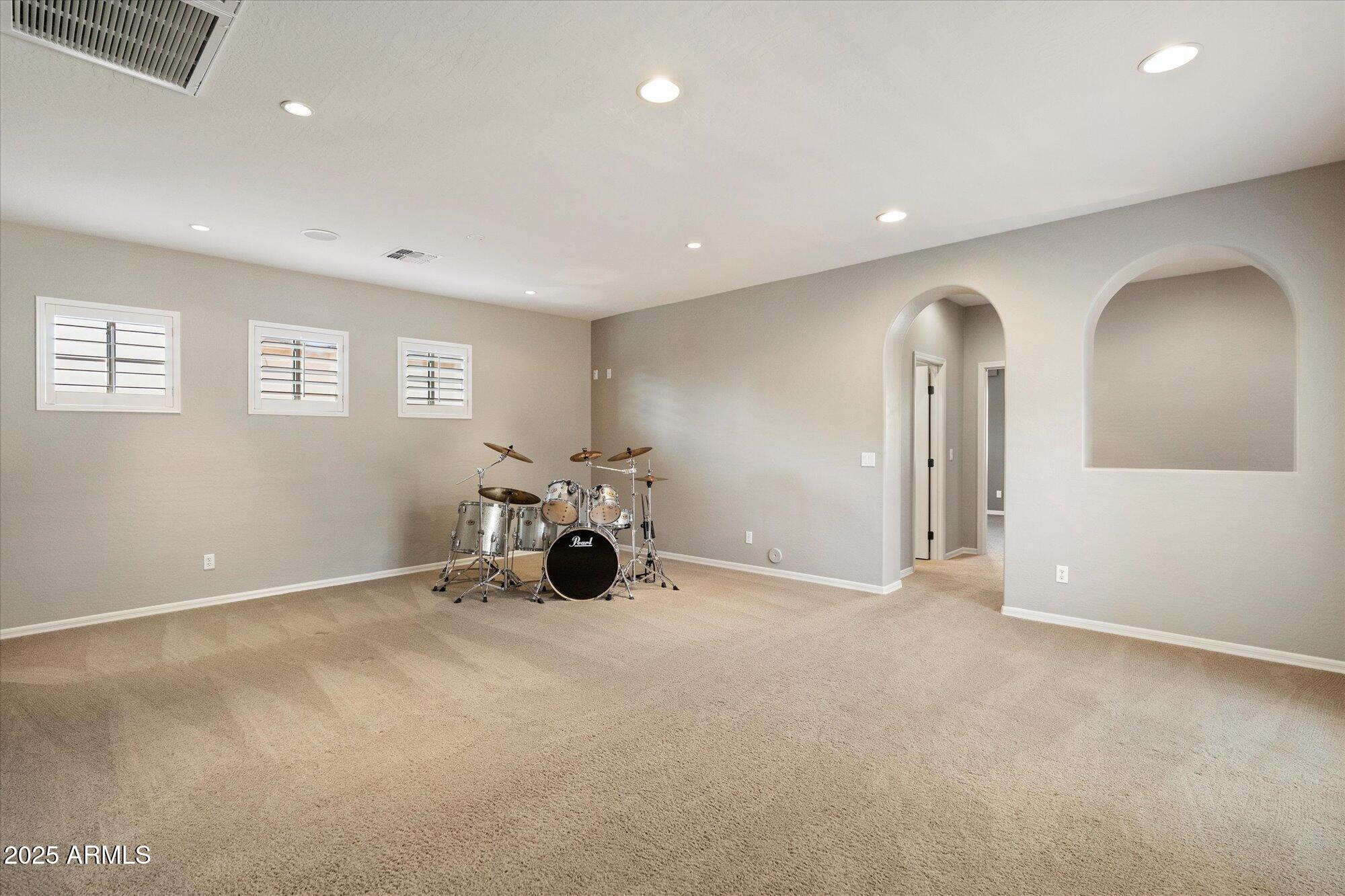 3973 E Hummingbird Lane