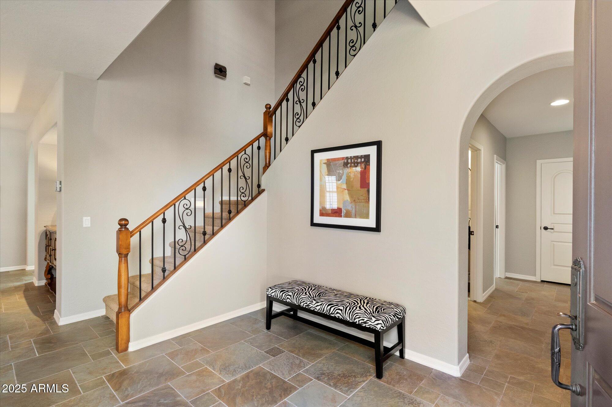 3973 E Hummingbird Lane