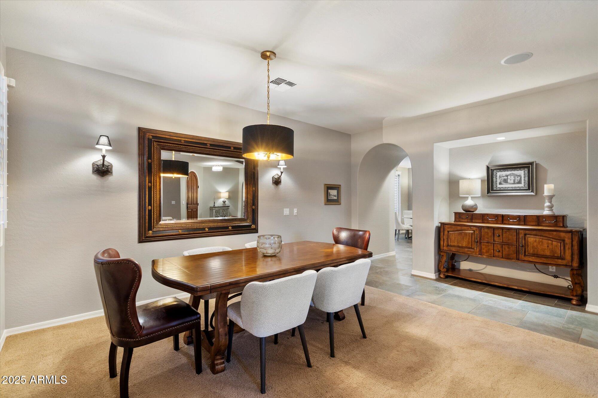 3973 E Hummingbird Lane