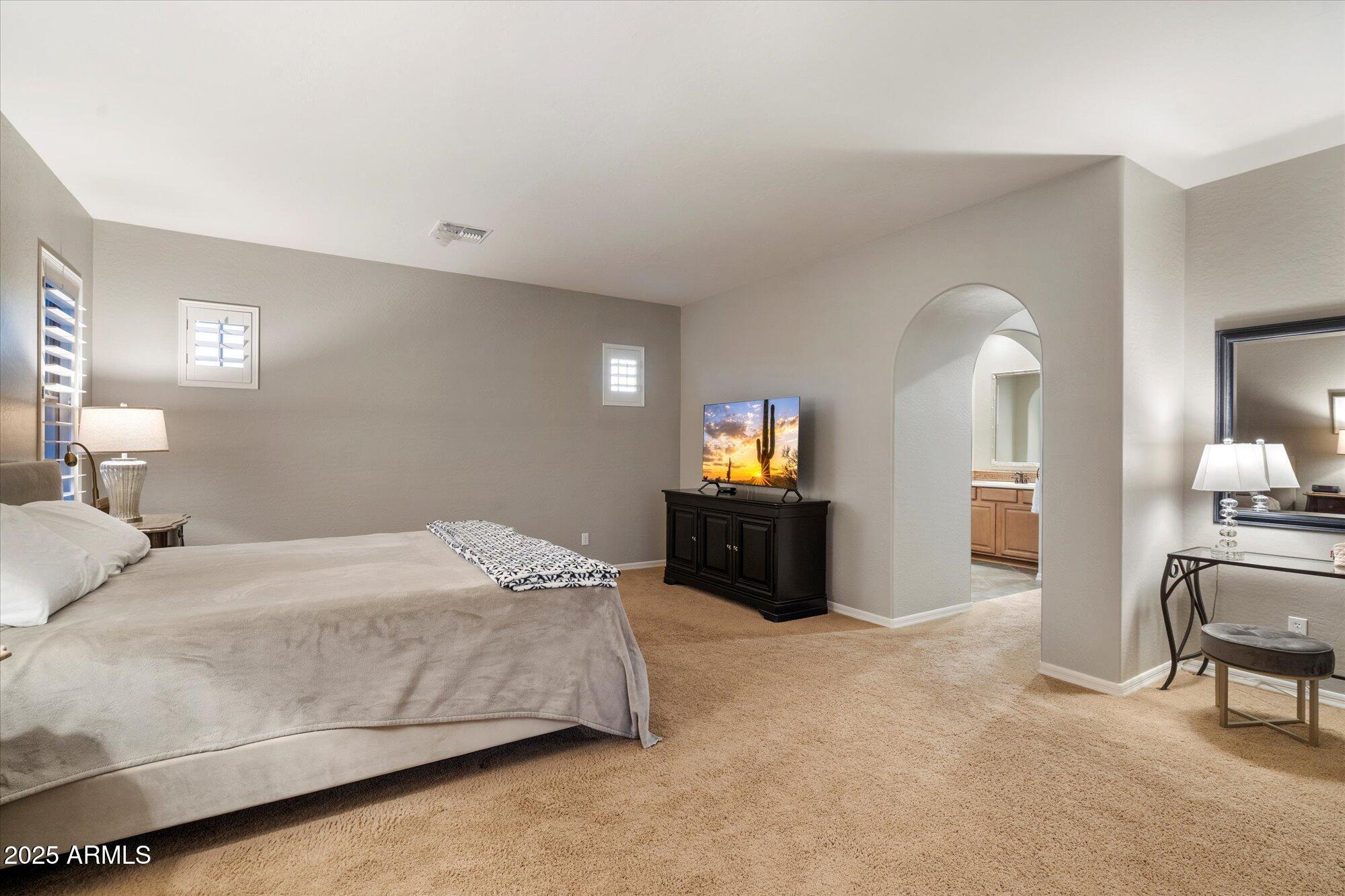 3973 E Hummingbird Lane