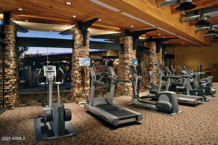 3973 E Hummingbird Lane