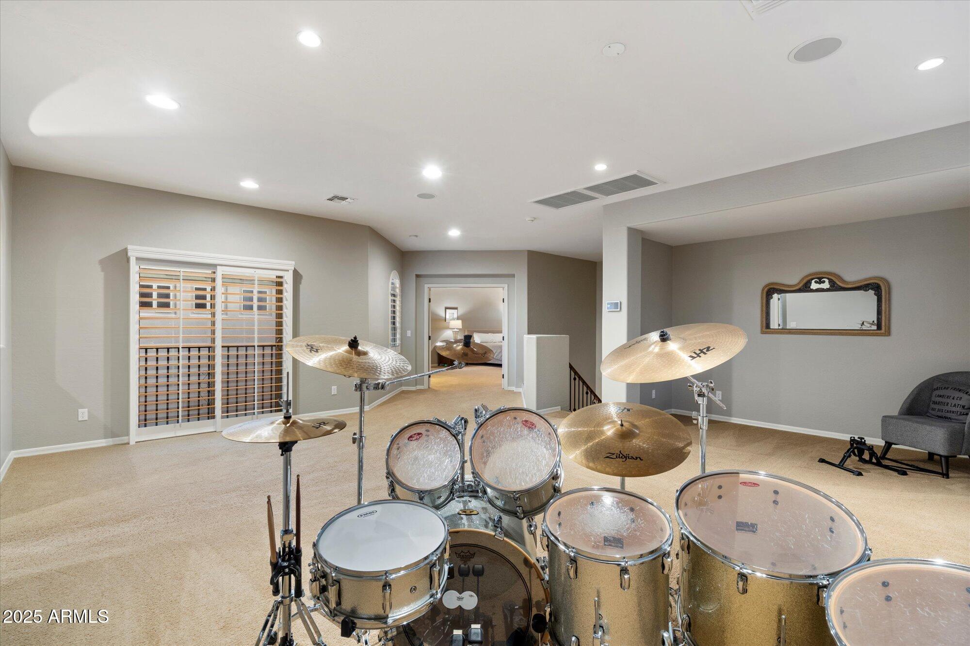 3973 E Hummingbird Lane