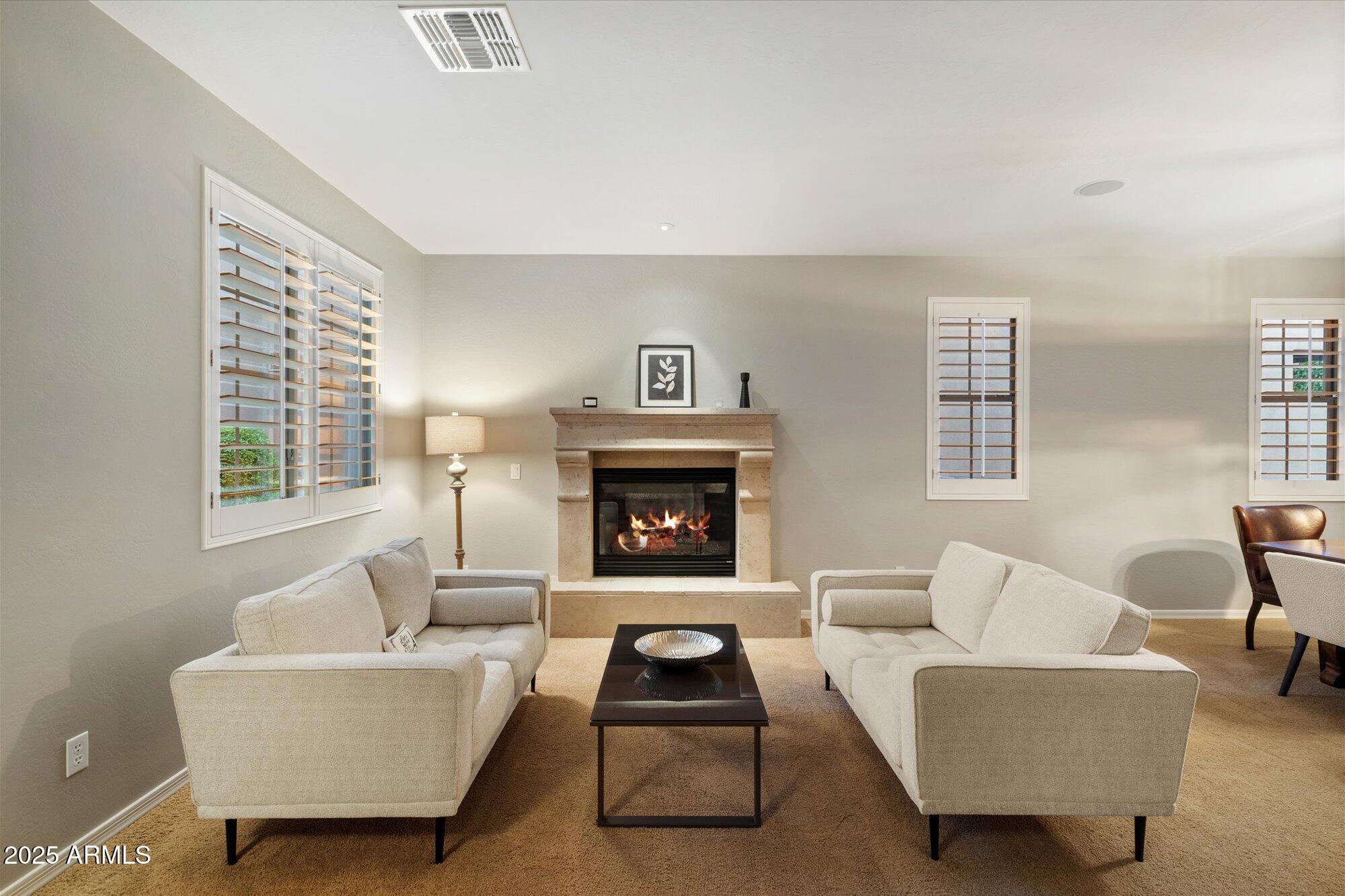 3973 E Hummingbird Lane