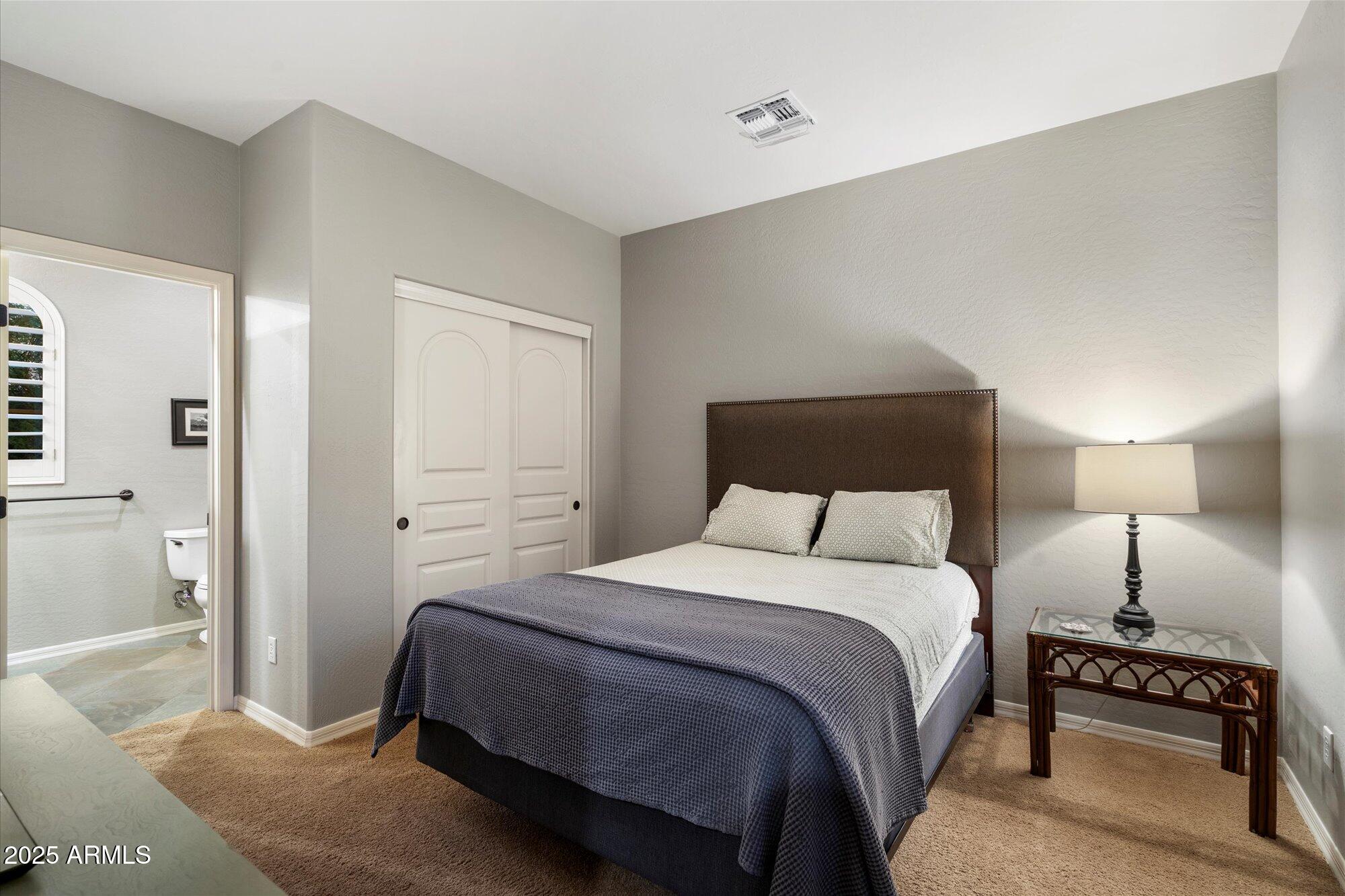 3973 E Hummingbird Lane