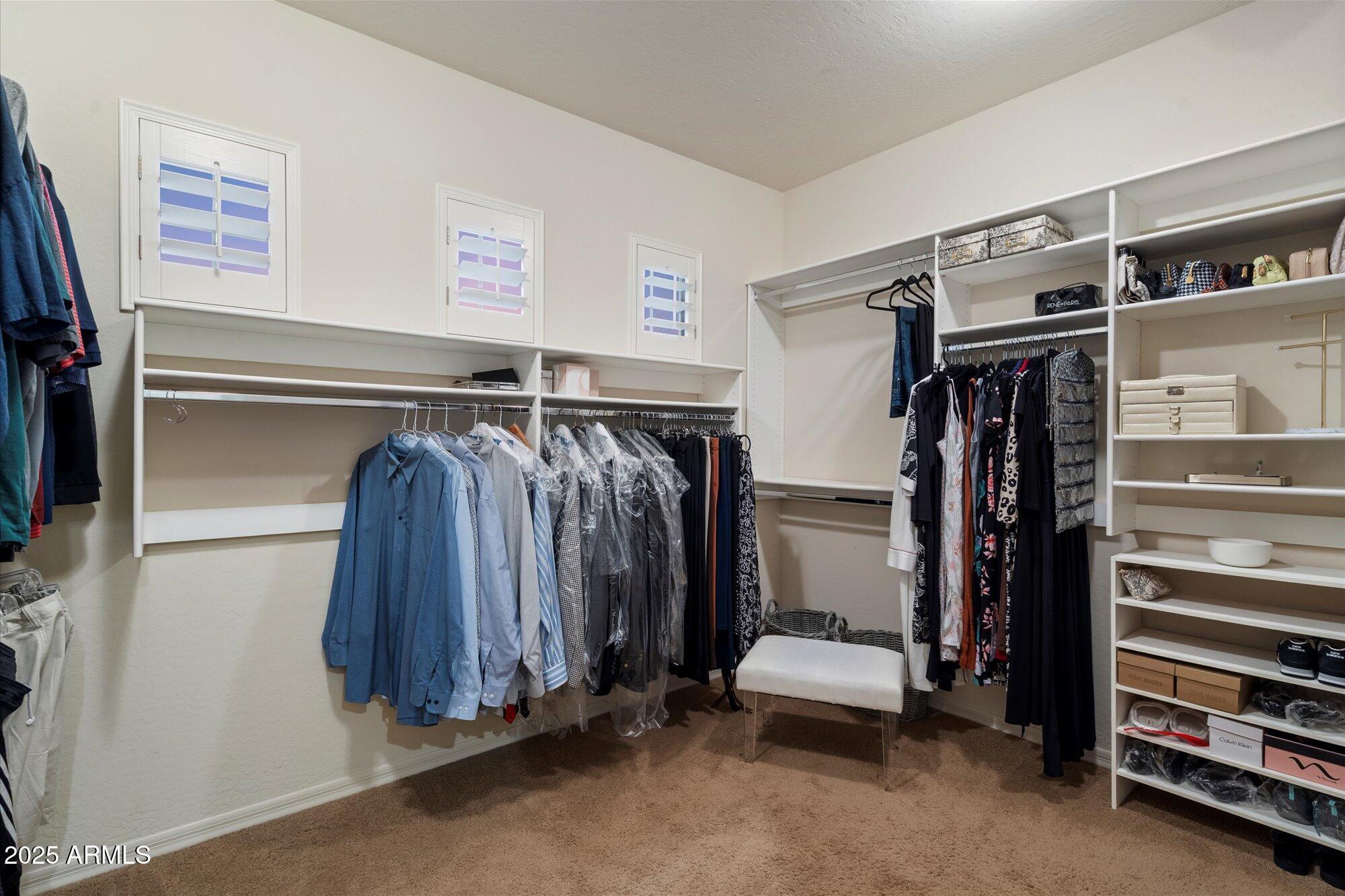 3973 E Hummingbird Lane