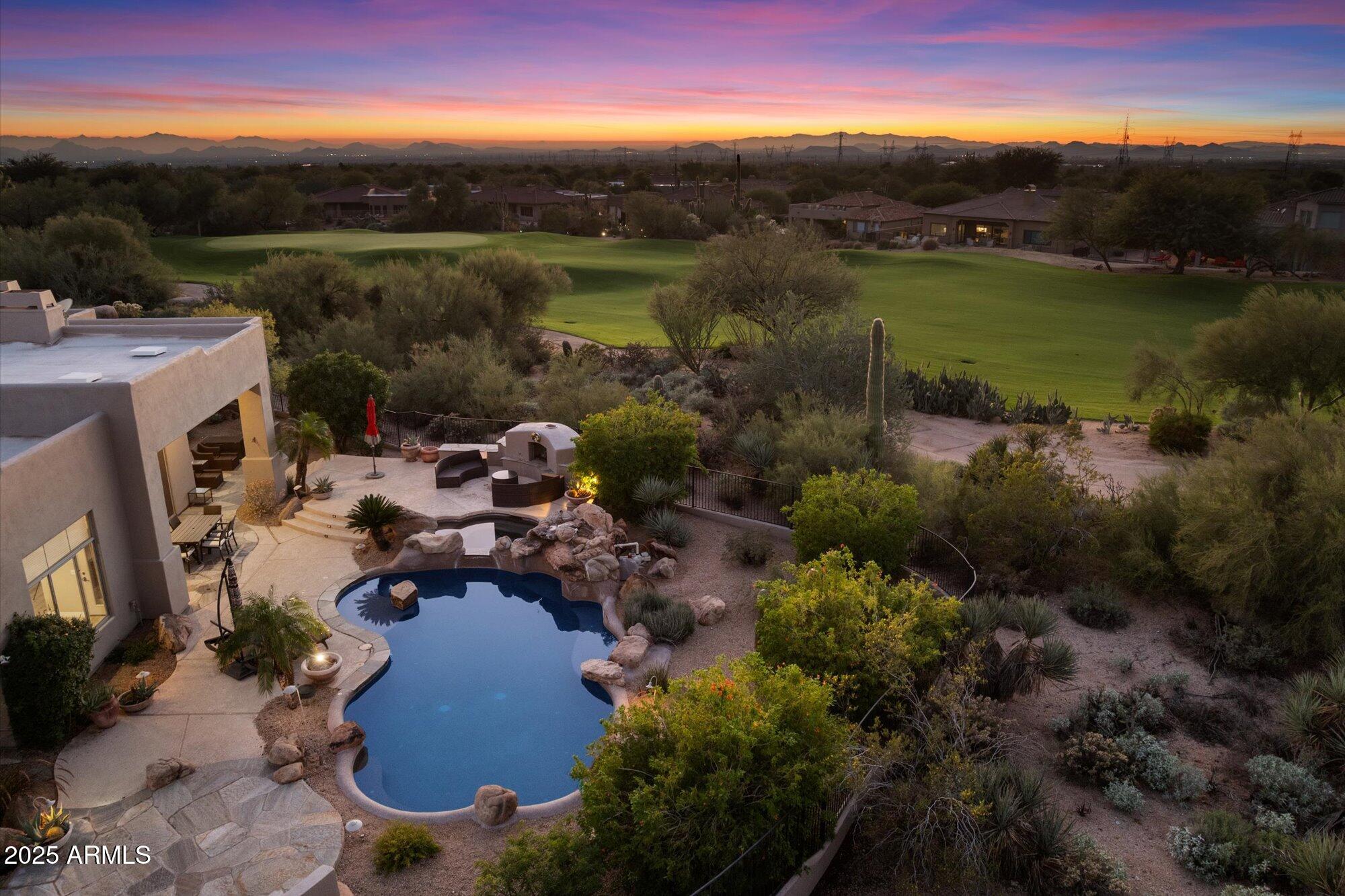 9516 E MONUMENT Drive