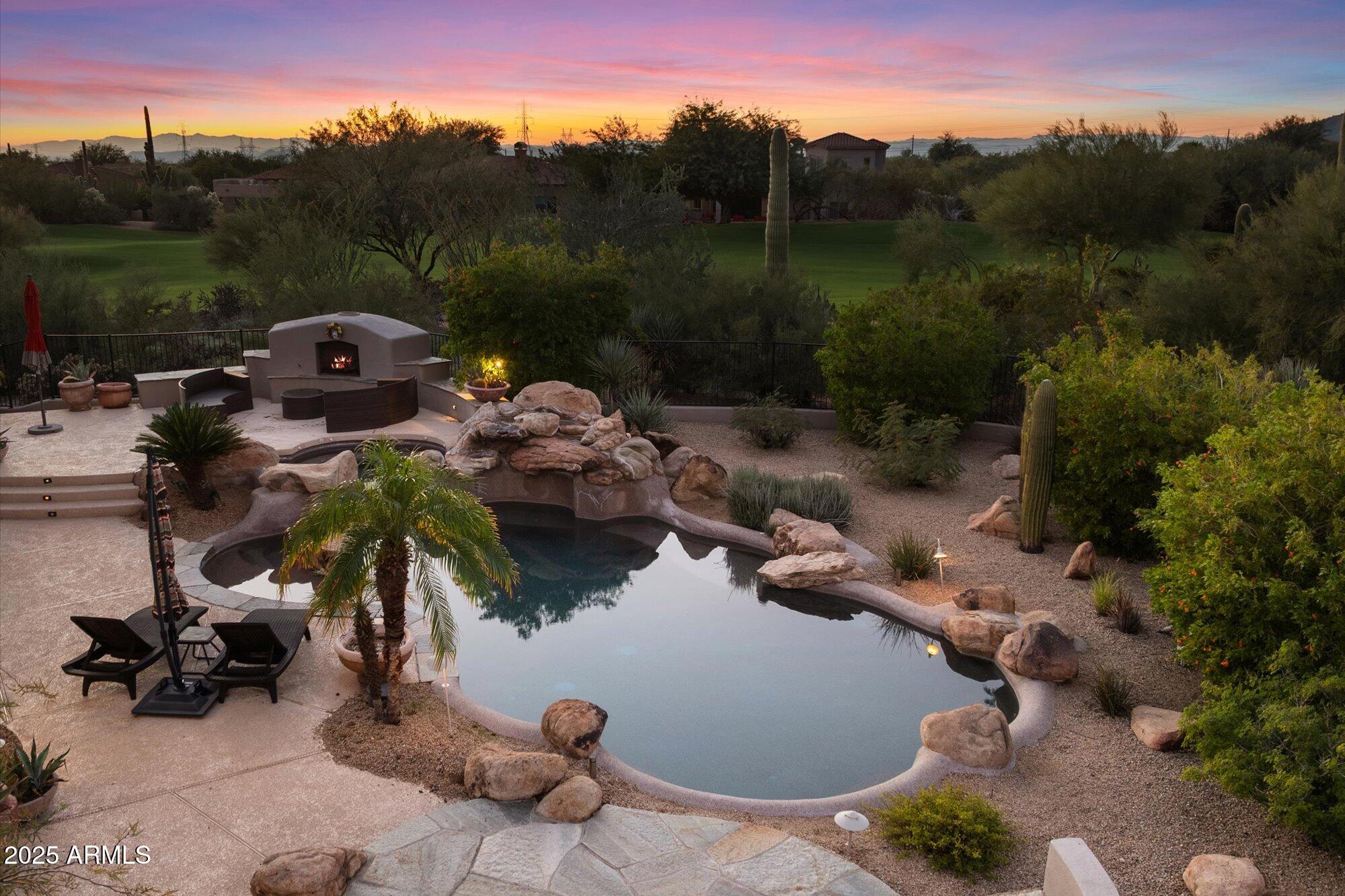 9516 E MONUMENT Drive