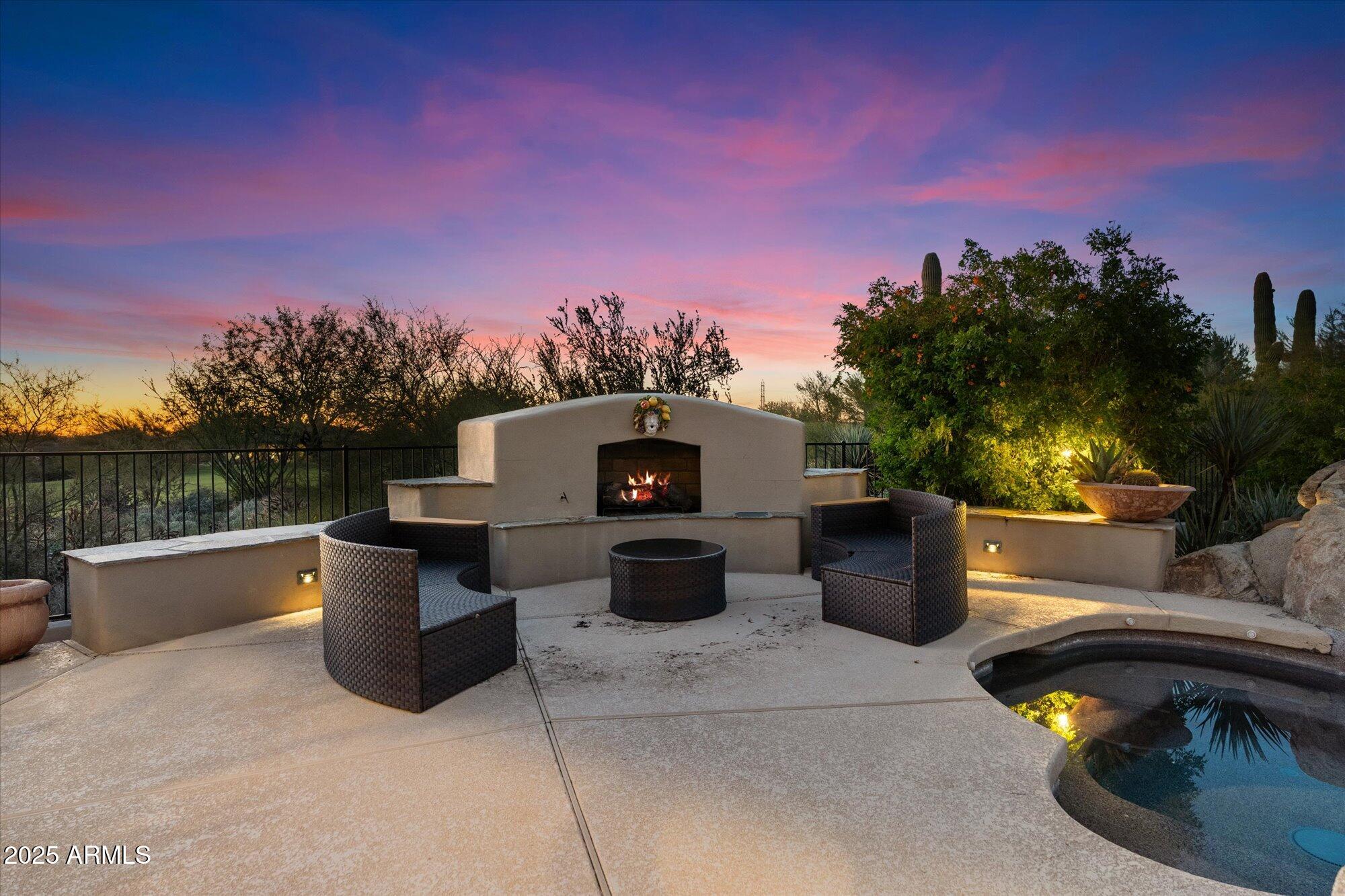 9516 E MONUMENT Drive