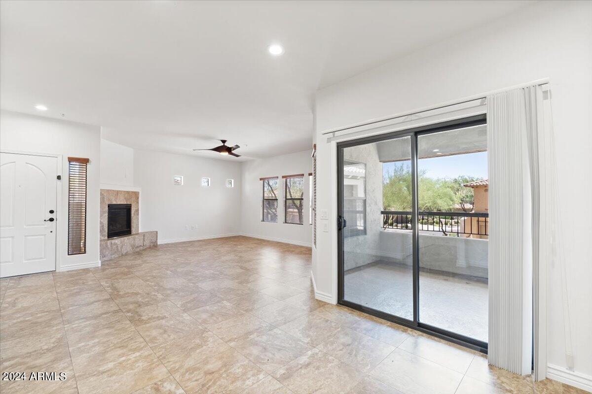 21320 N 56TH Street 2114