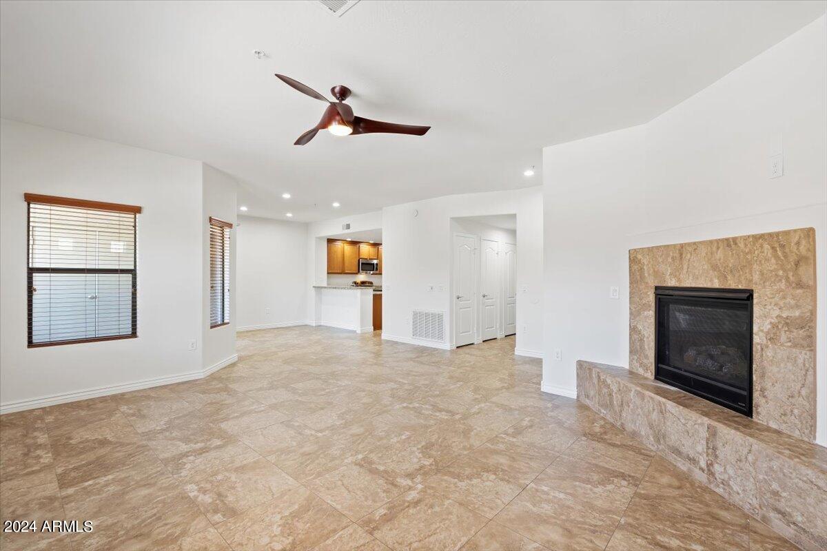 21320 N 56TH Street 2114