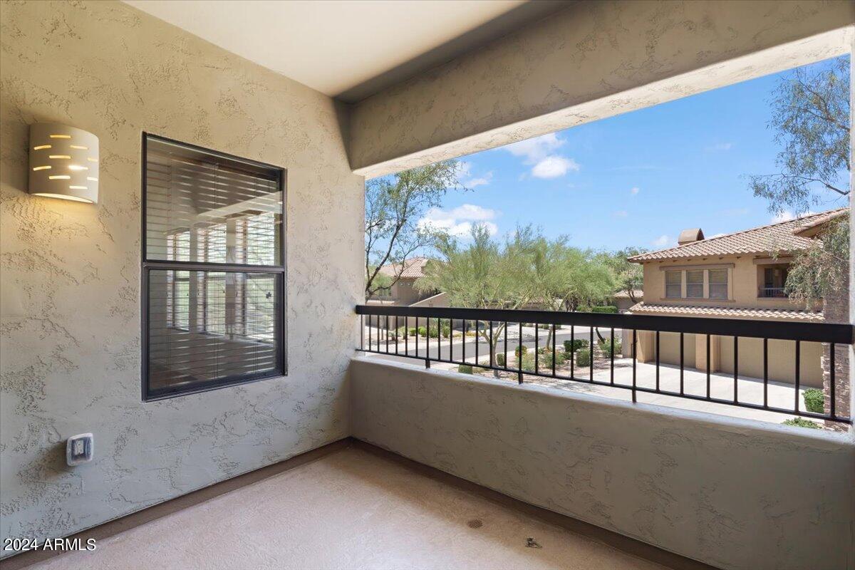 21320 N 56TH Street 2114