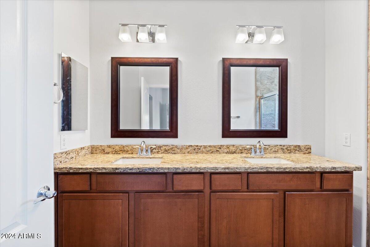 21320 N 56TH Street 2114