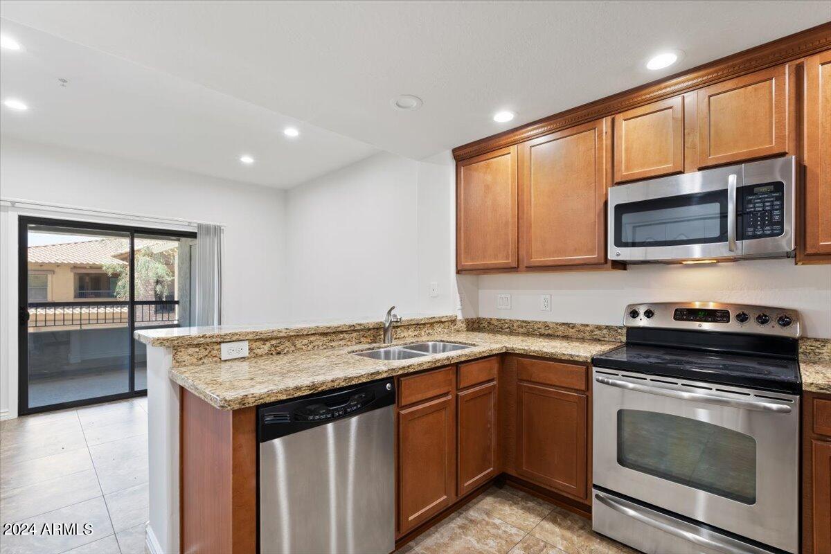 21320 N 56TH Street 2114