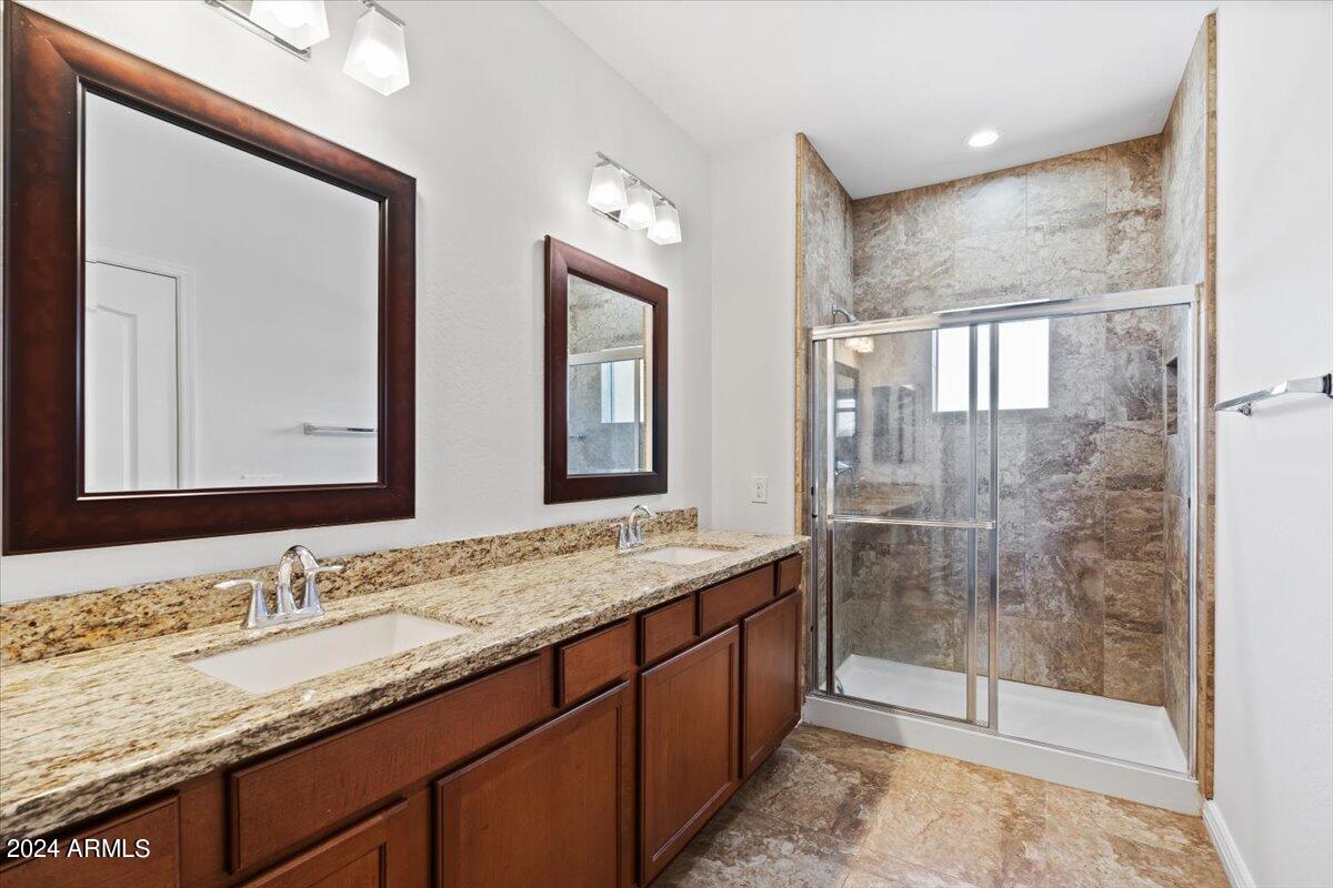 21320 N 56TH Street 2114