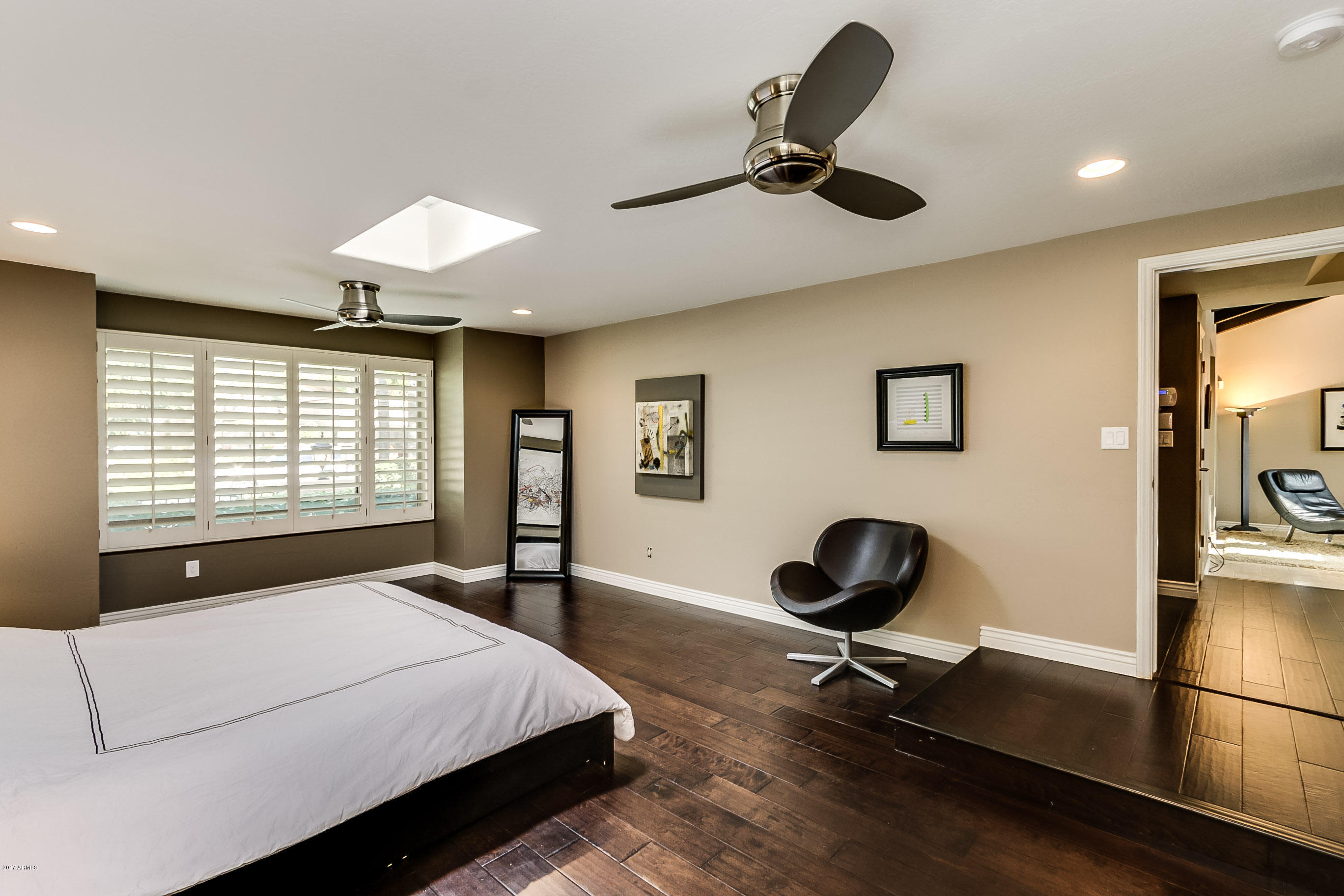 8711 E PARAISO Drive