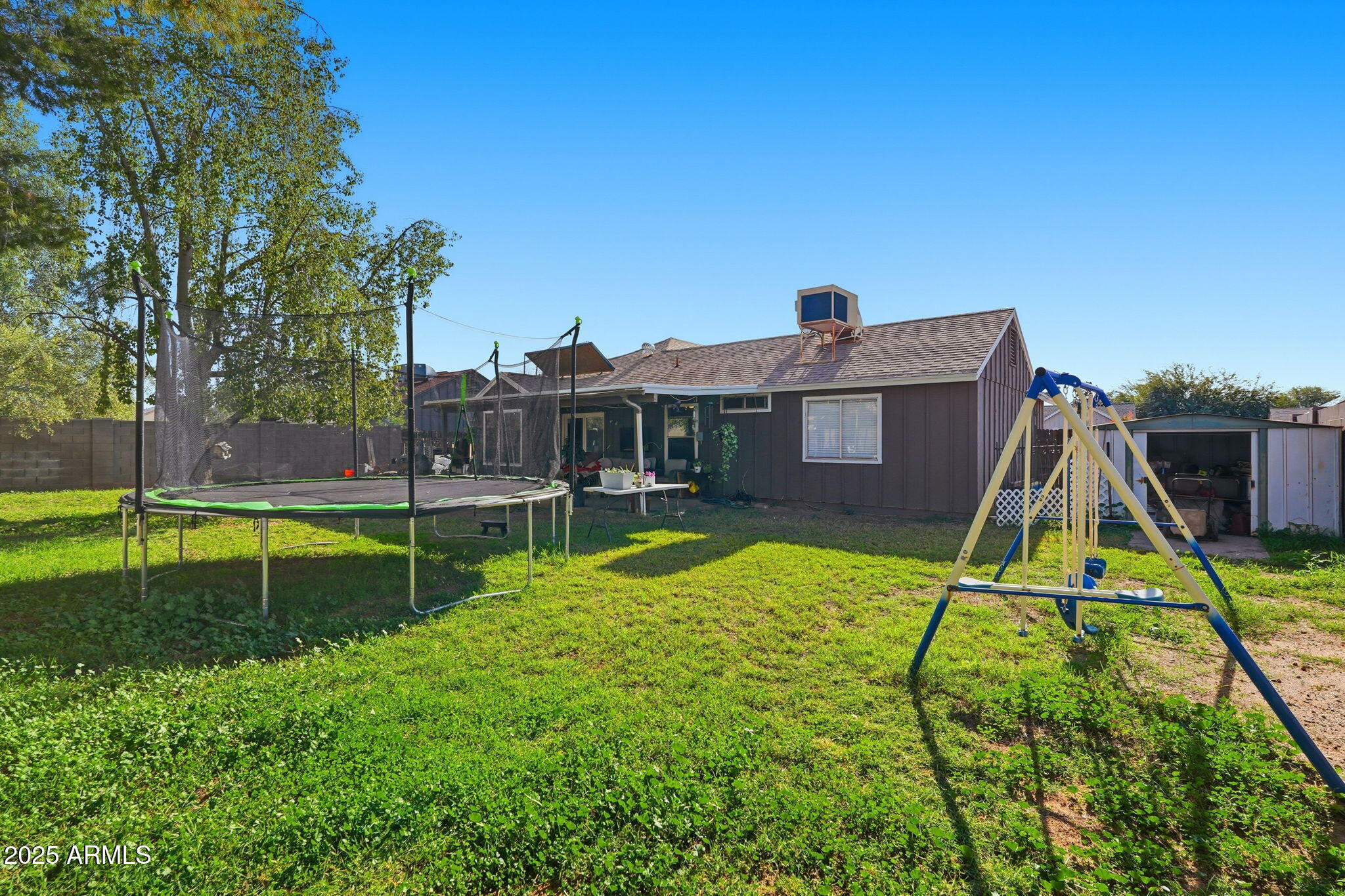 7052 W TURQUOISE Avenue