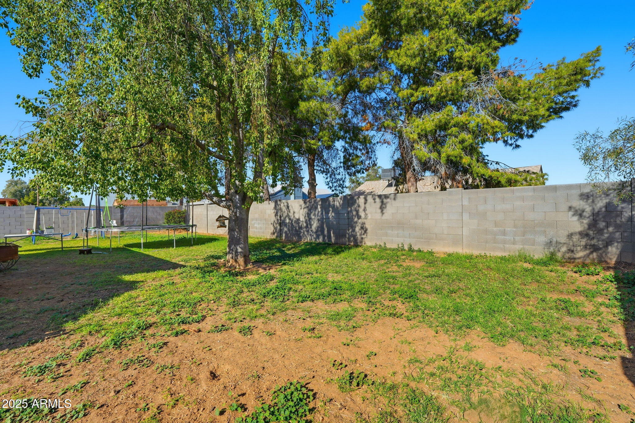 7052 W TURQUOISE Avenue