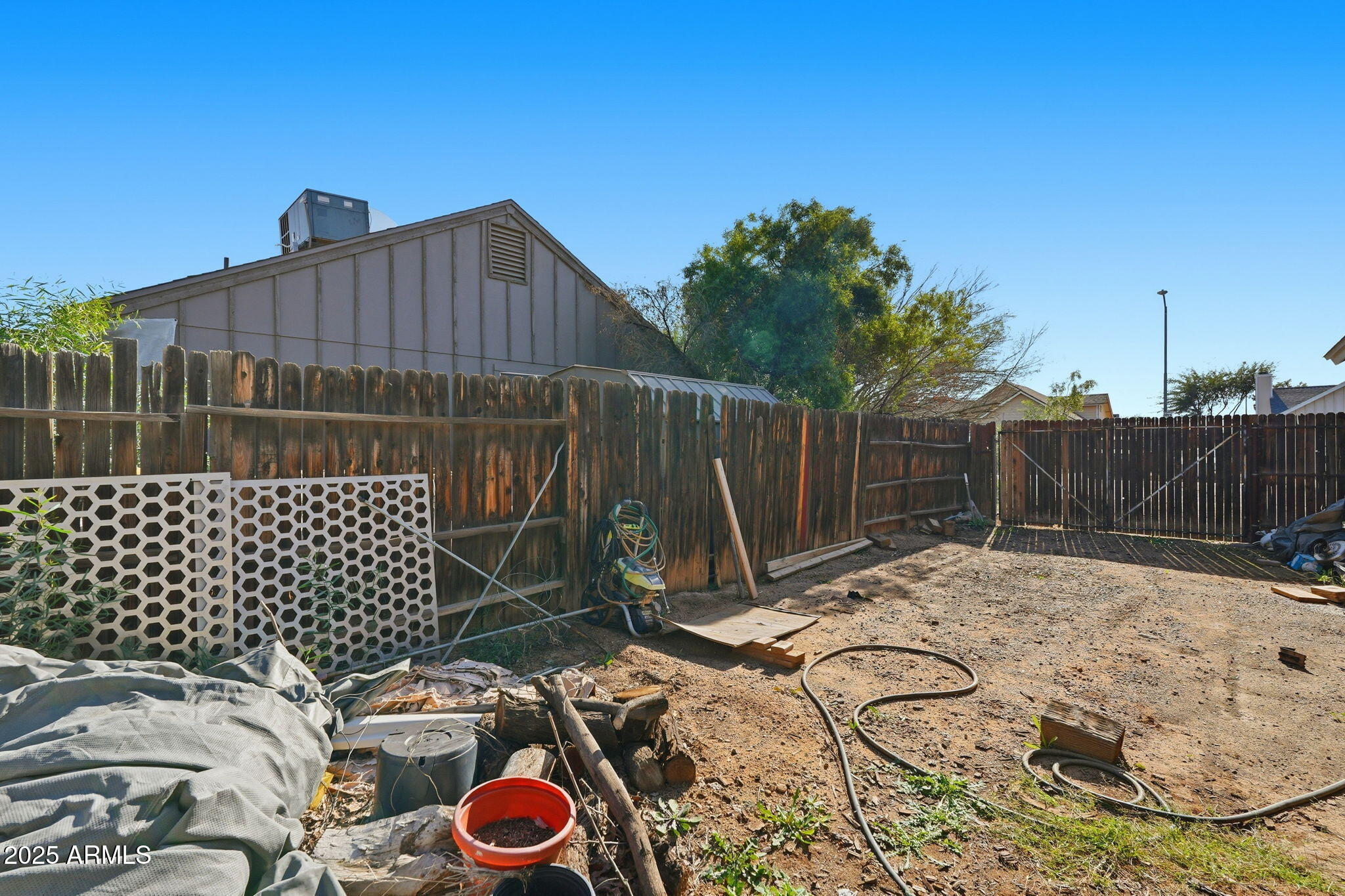 7052 W TURQUOISE Avenue