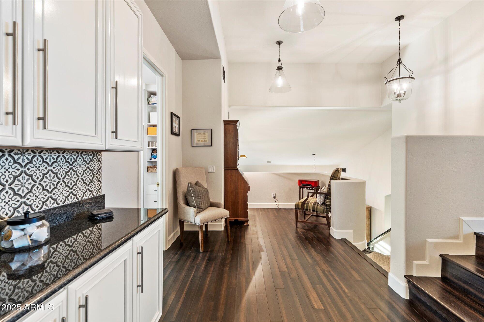 5232 E Hashknife Road