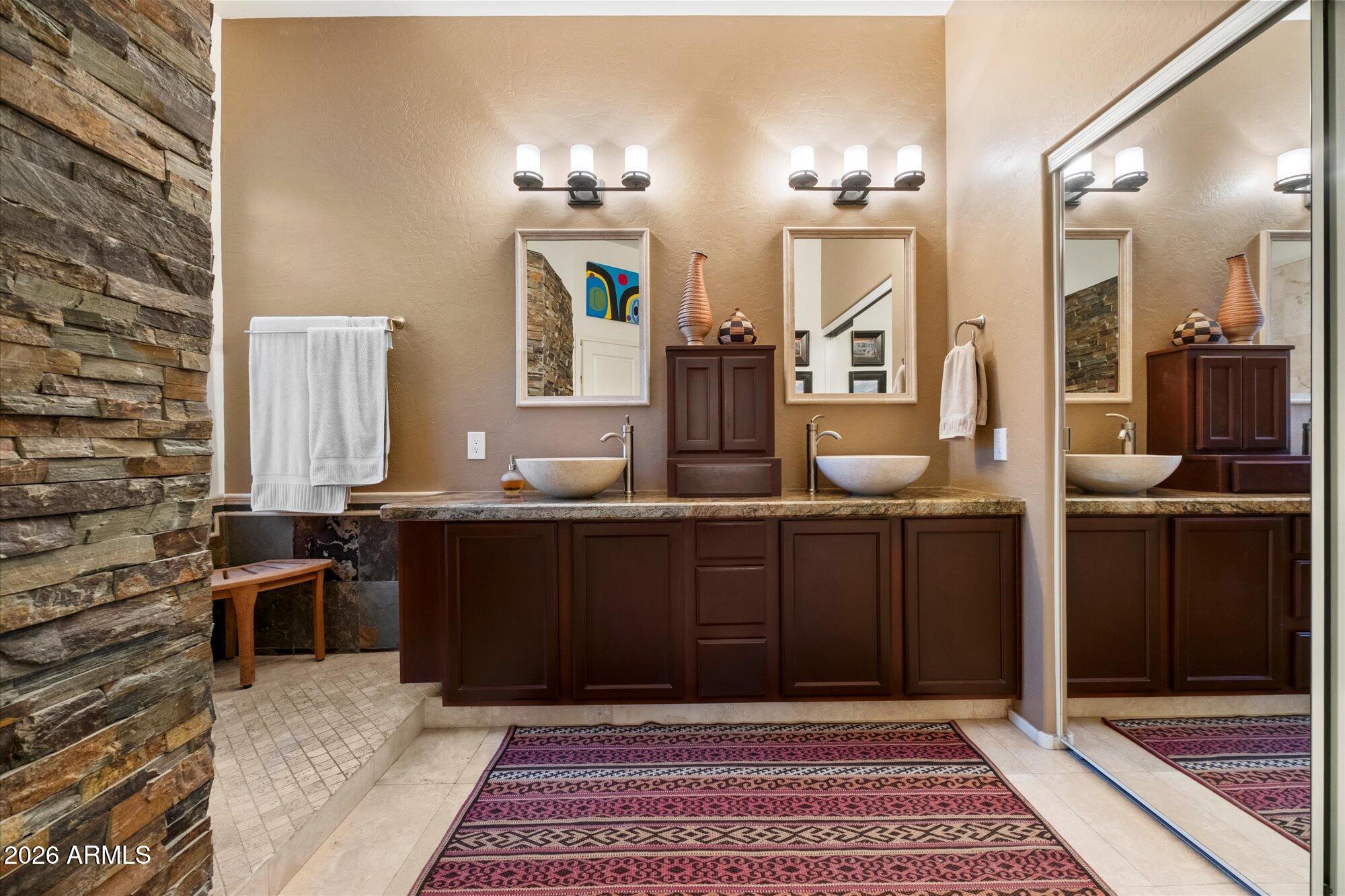 5025 E Kirkland Road