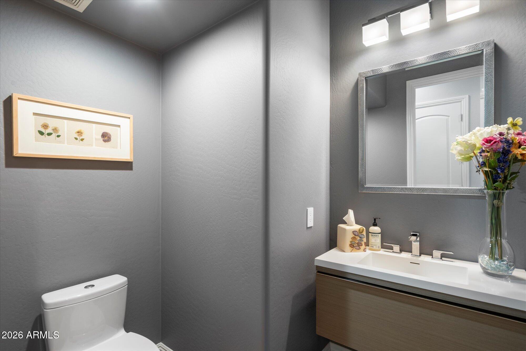 3805 E Zachary Drive