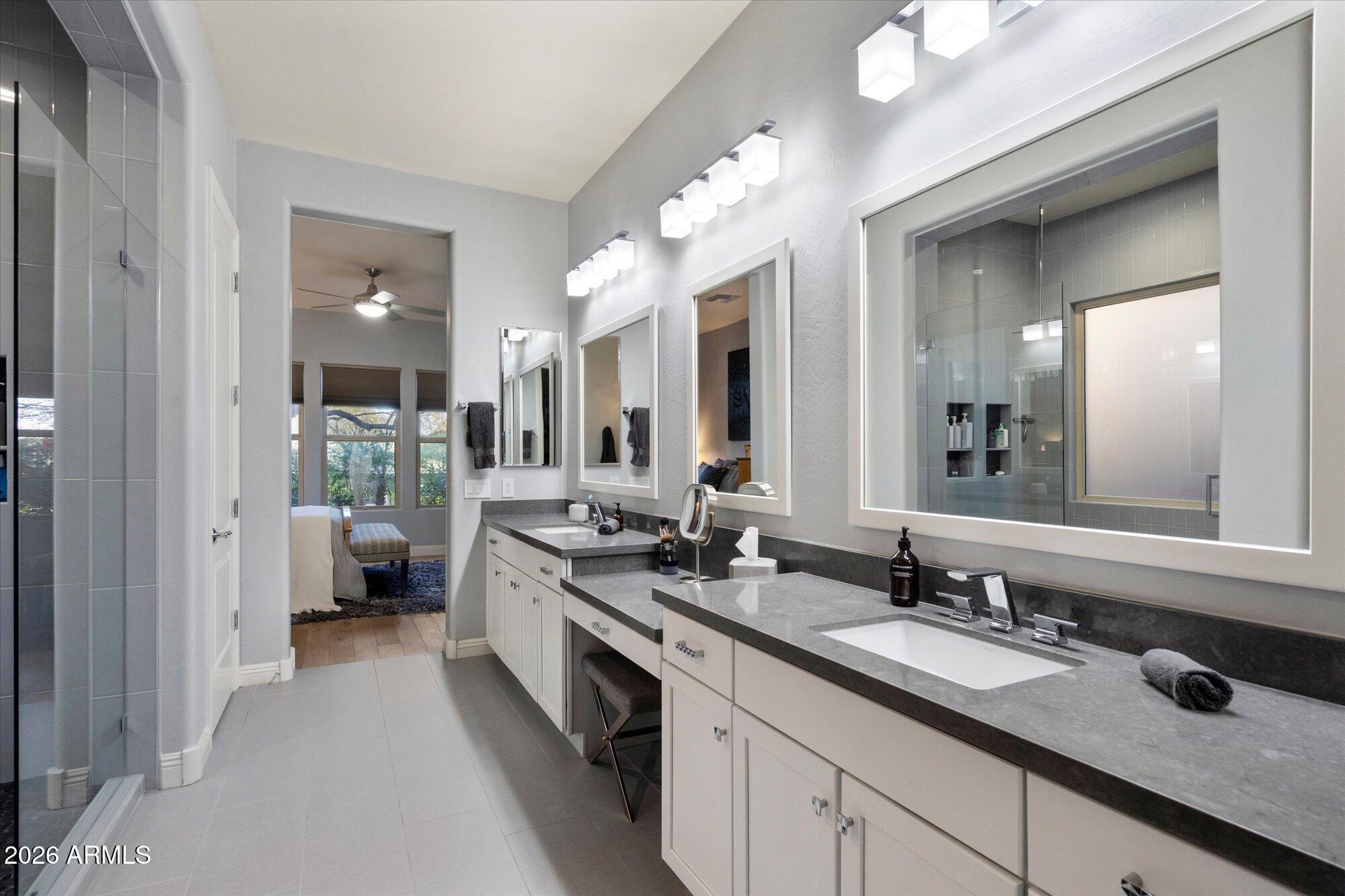 3805 E Zachary Drive