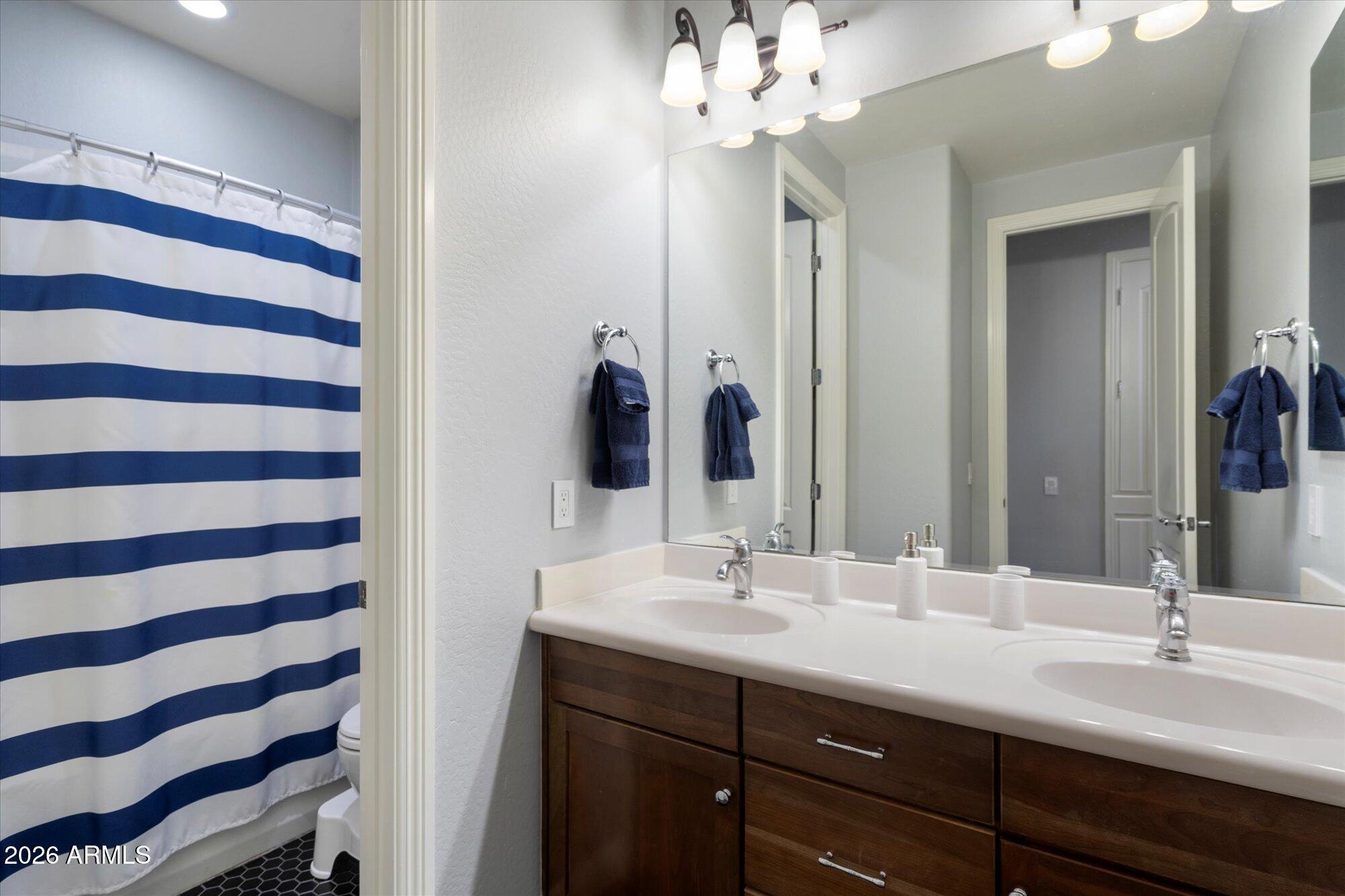 3805 E Zachary Drive