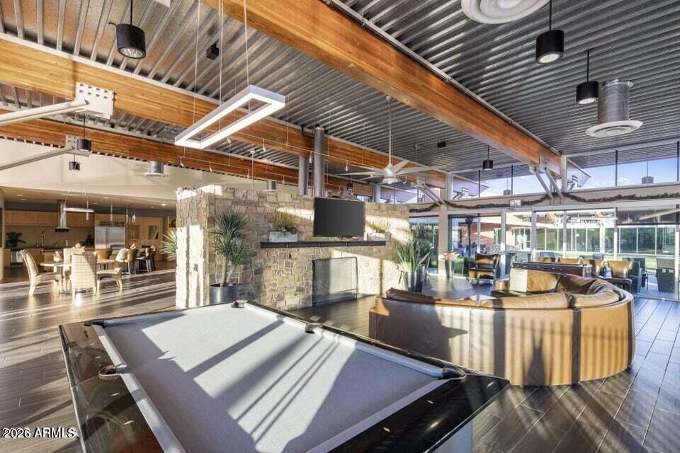 3805 E Zachary Drive