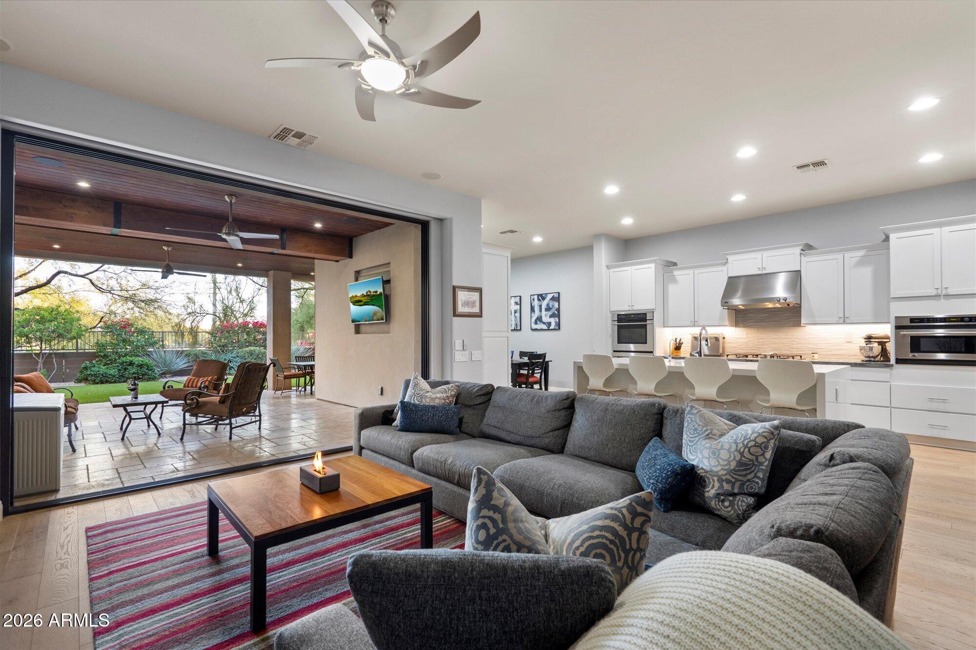 3805 E Zachary Drive