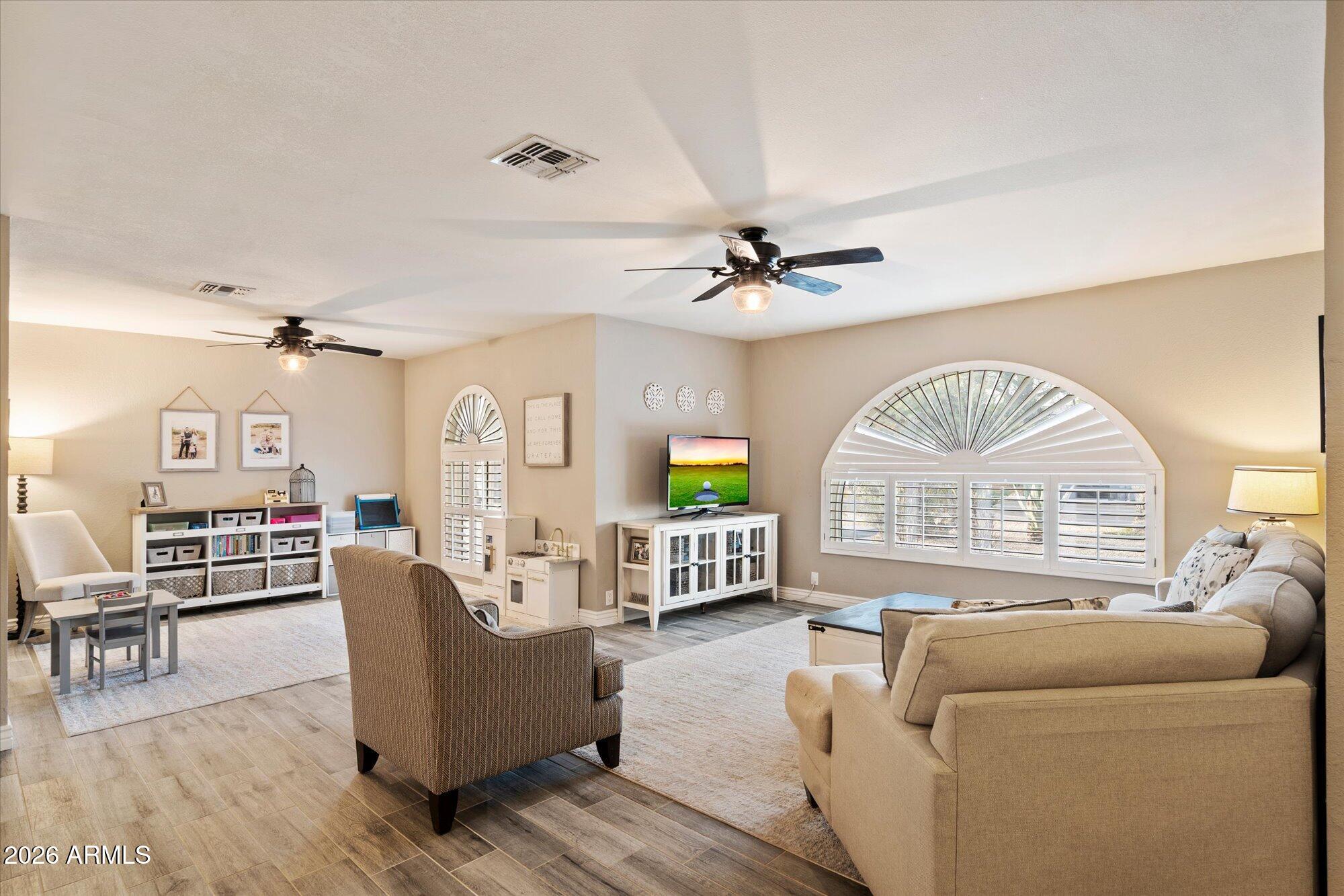 5335 E HILLERY Drive