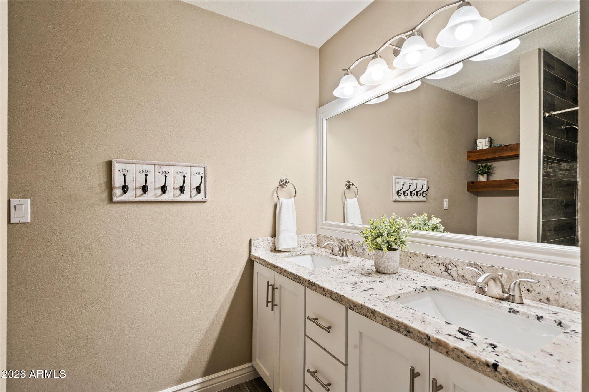 5335 E HILLERY Drive