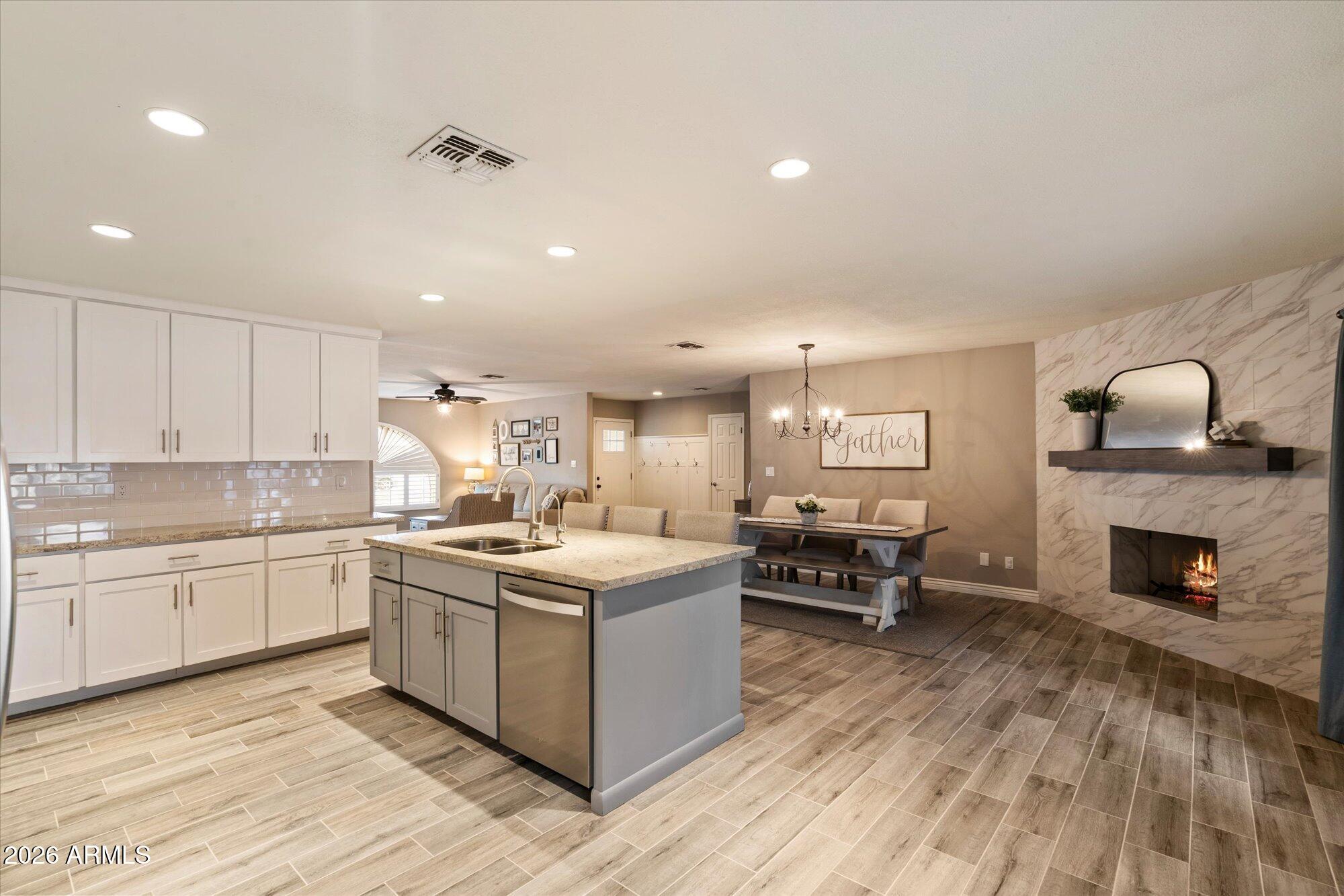 5335 E HILLERY Drive