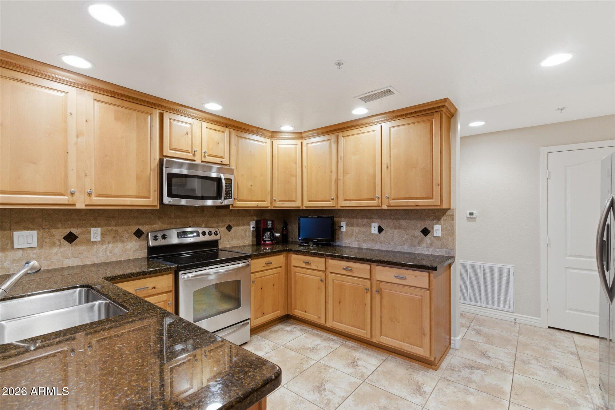 21320 N 56TH Street 1157