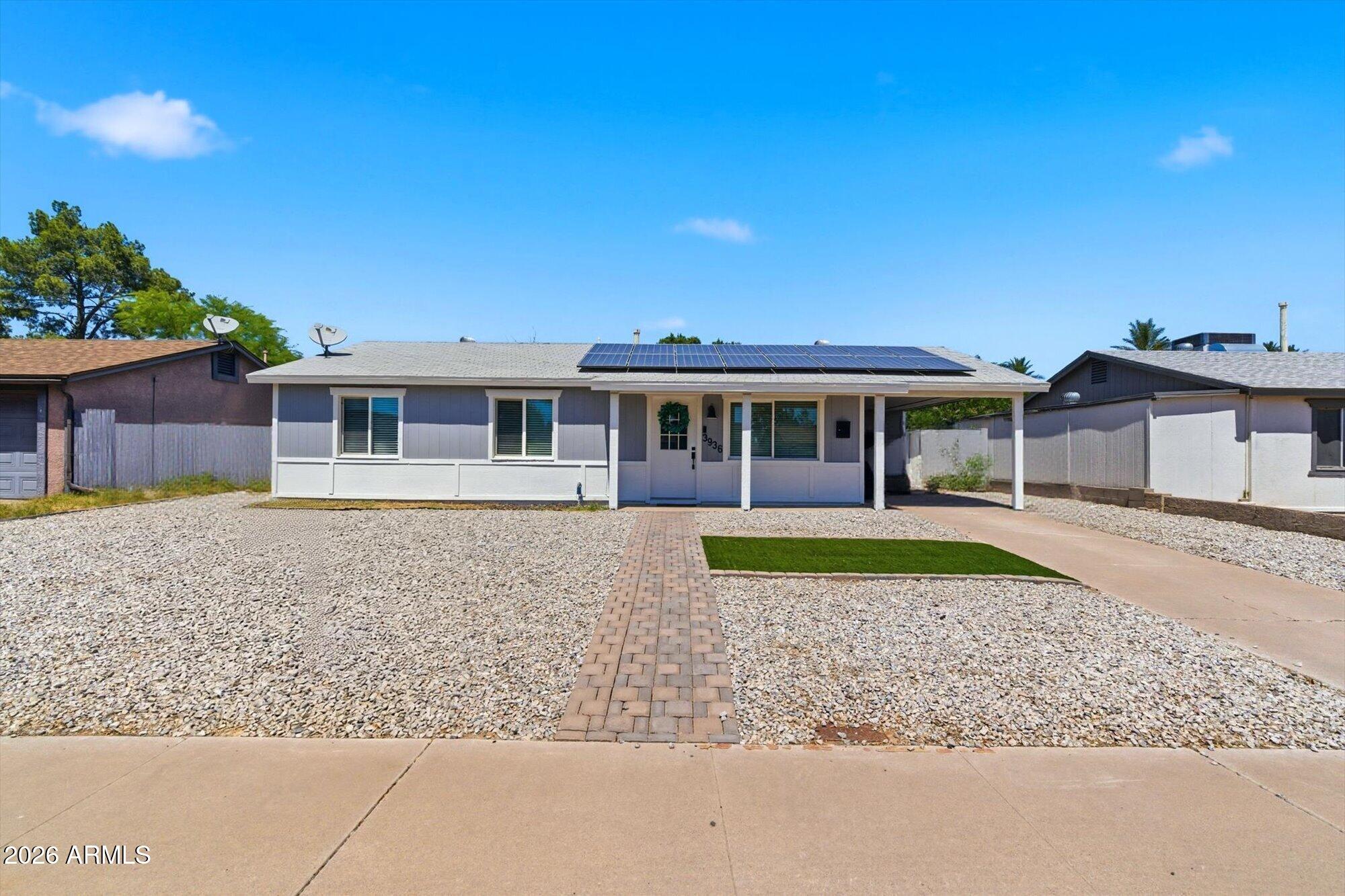 3936 E Eugie Avenue