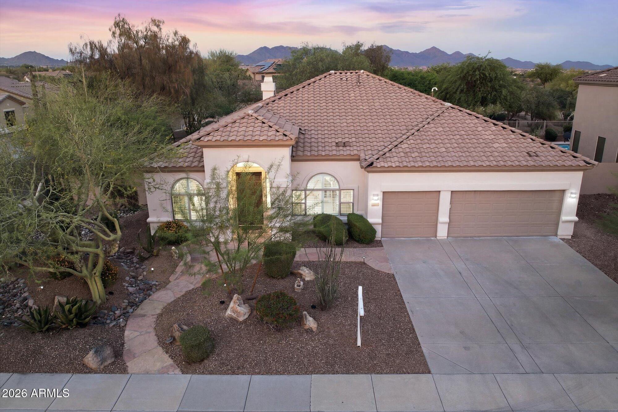5571 E Via Montoya Drive