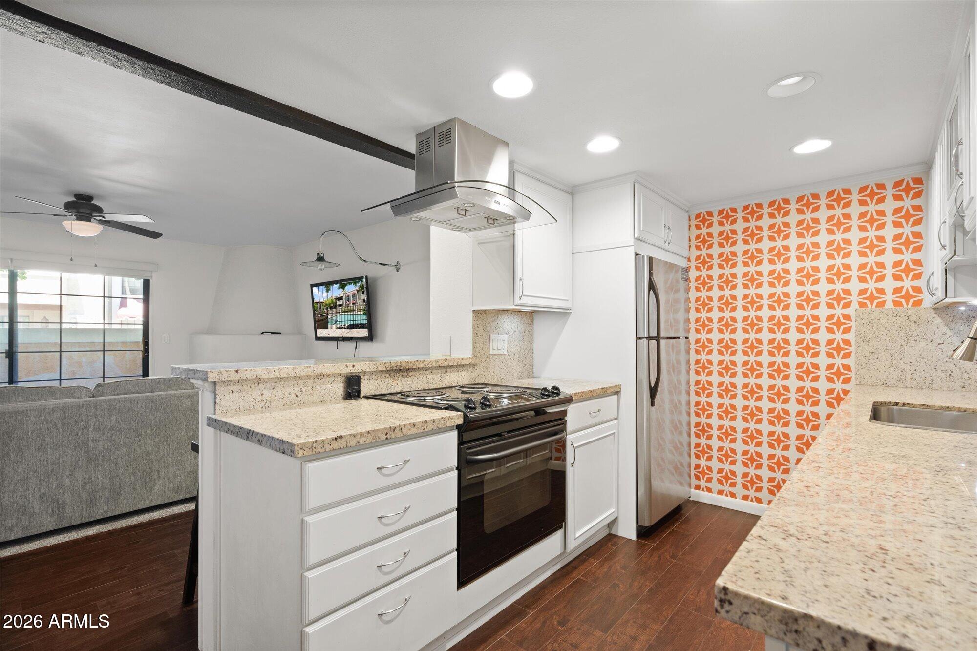 7557 N Dreamy Draw Drive 176