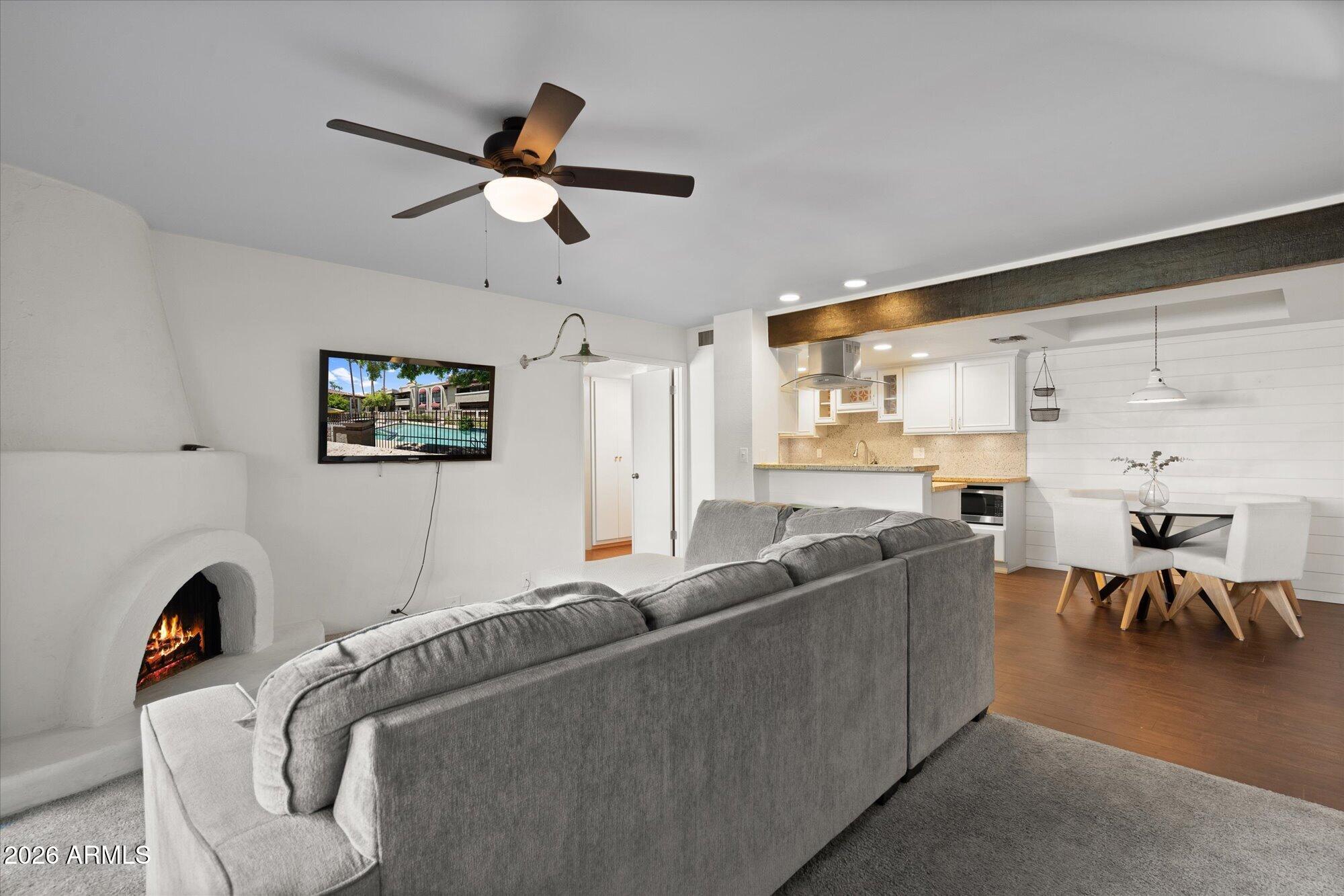 7557 N Dreamy Draw Drive 176