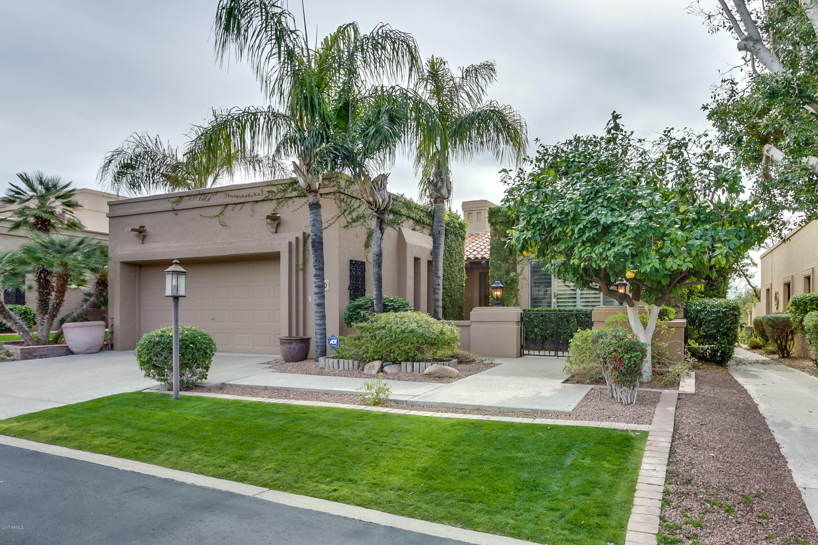 8711 E PARAISO Drive