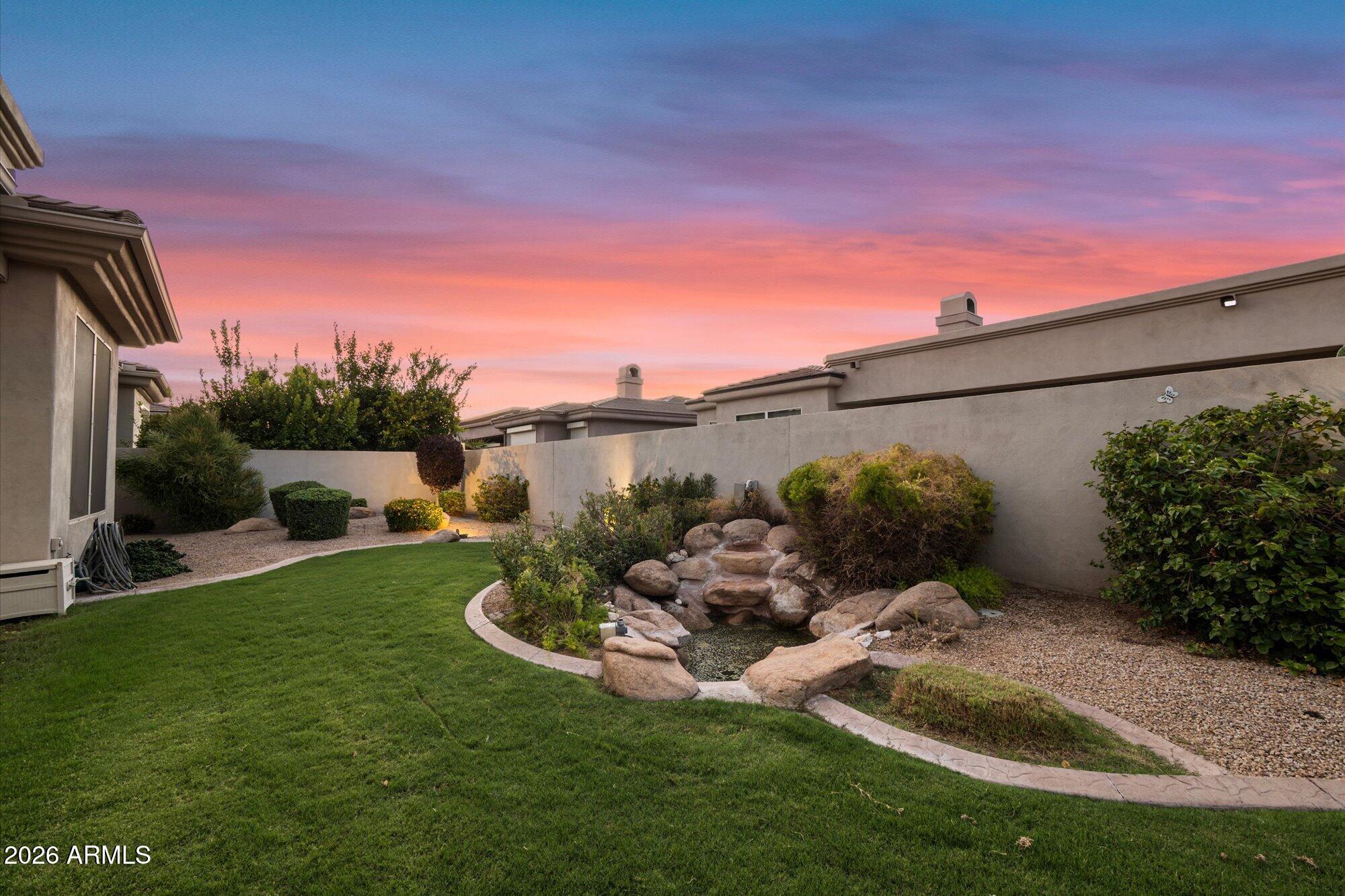 7436 E TUCKEY Lane
